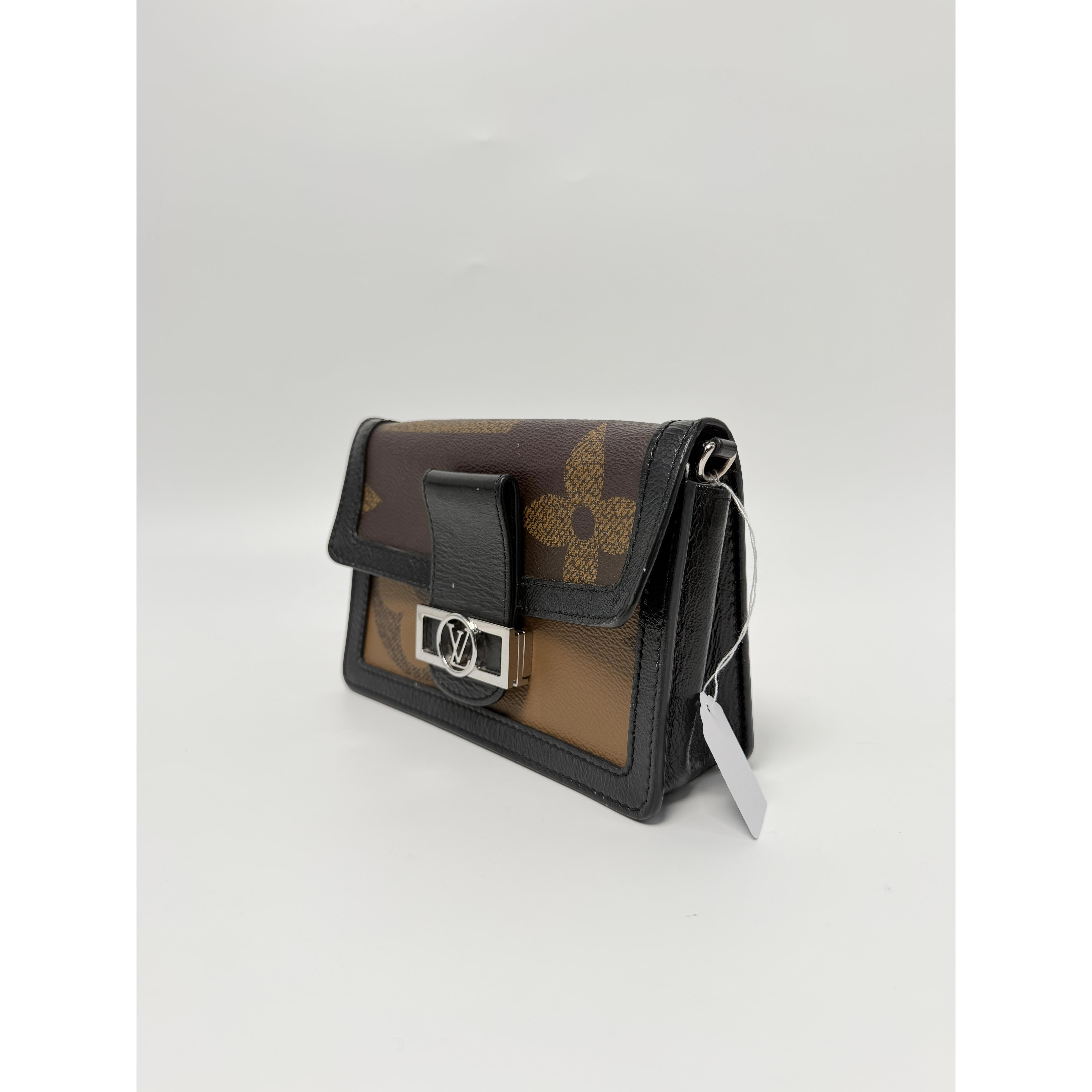 Pre-owned Louis Vuitton Leather Crossbody Bags Dauphine Mini Bag Reverse Monogram Canvas Black Crossbody Chain Bag JD106LV