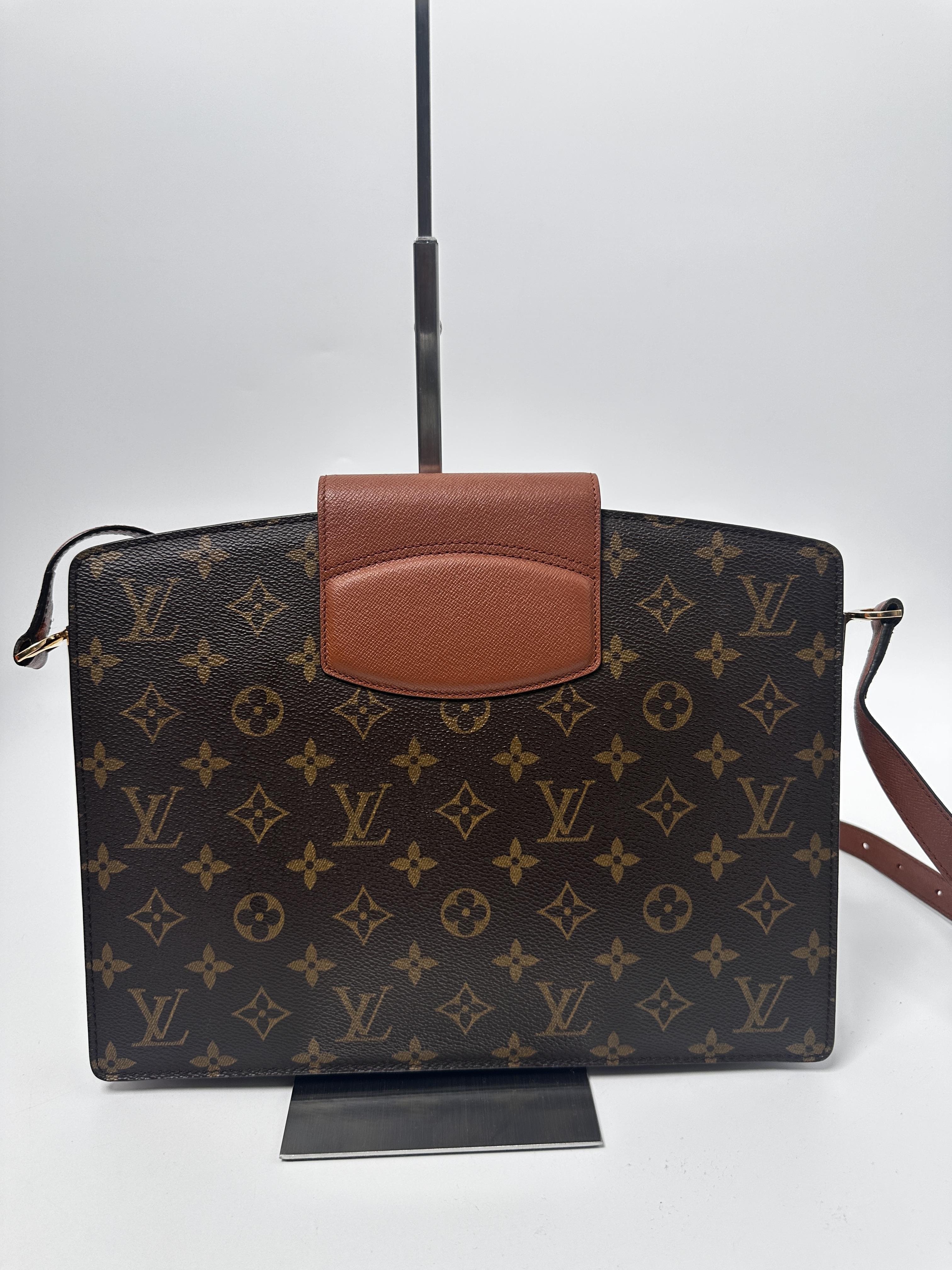 Monogram Courcelles Shoulder Bag JD976LV