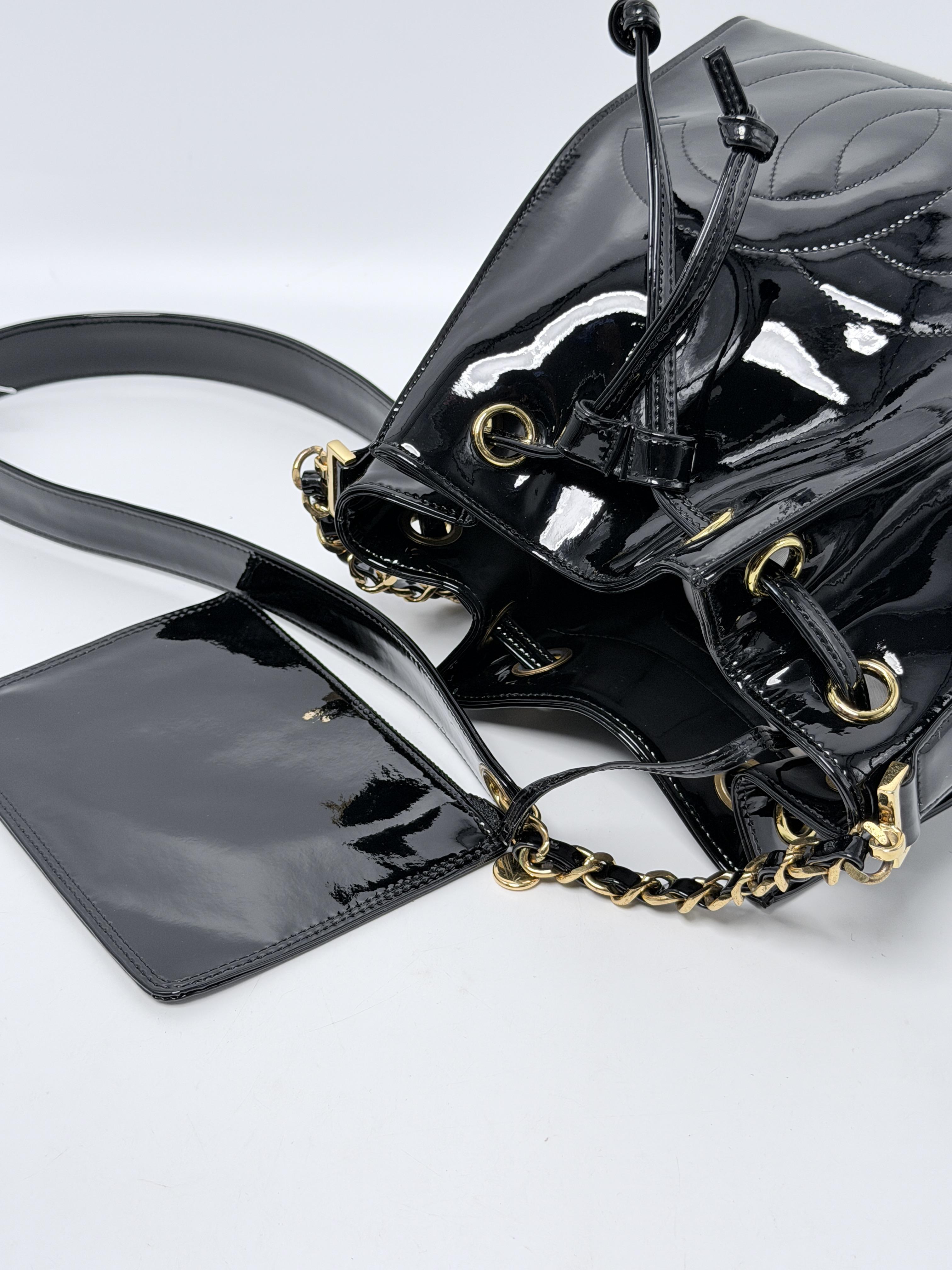 Vintage Patent Timeless CC Bucket Crossbody Bag Black w/ Pouch XU015CC