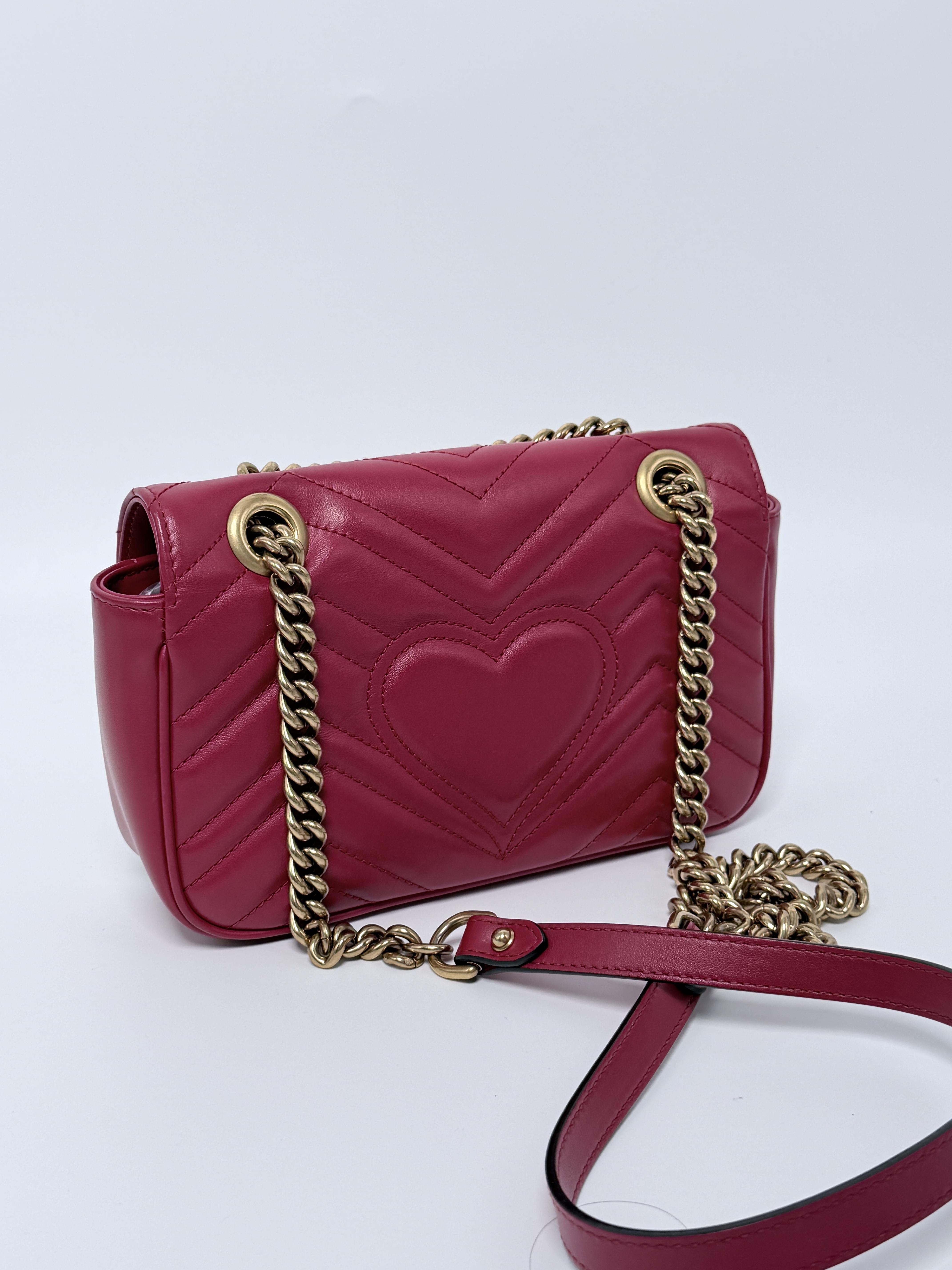 Pre-owned GUCCI Leather Crossbody Bags GG Marmont Matelassé Super Mini Shoulder Bag Chain Crossbody Handbag JD079GG