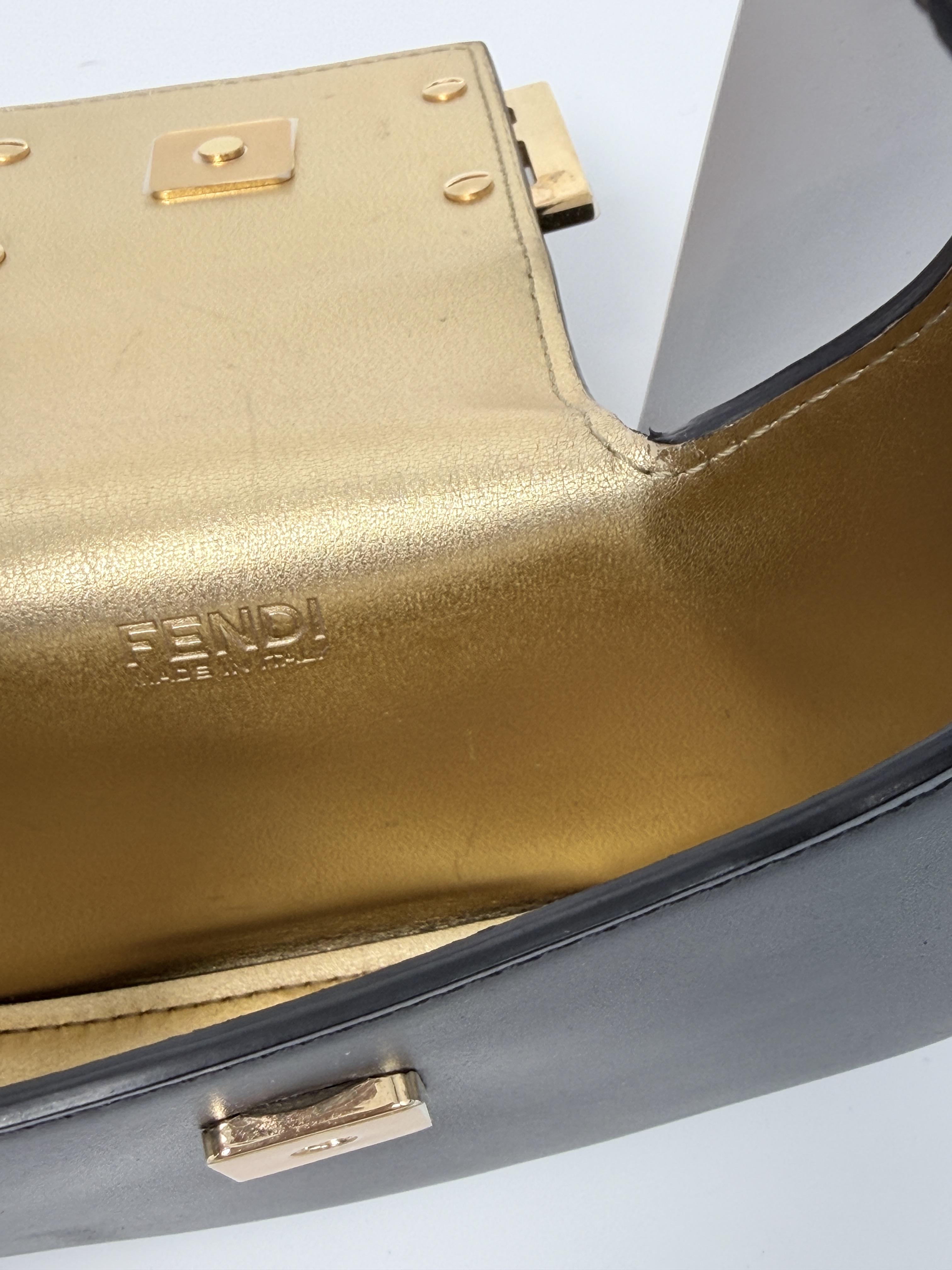 Pre-owned FENDI leather Shoulder Bags Baguette Shoulder Bag – Black ZS003FD