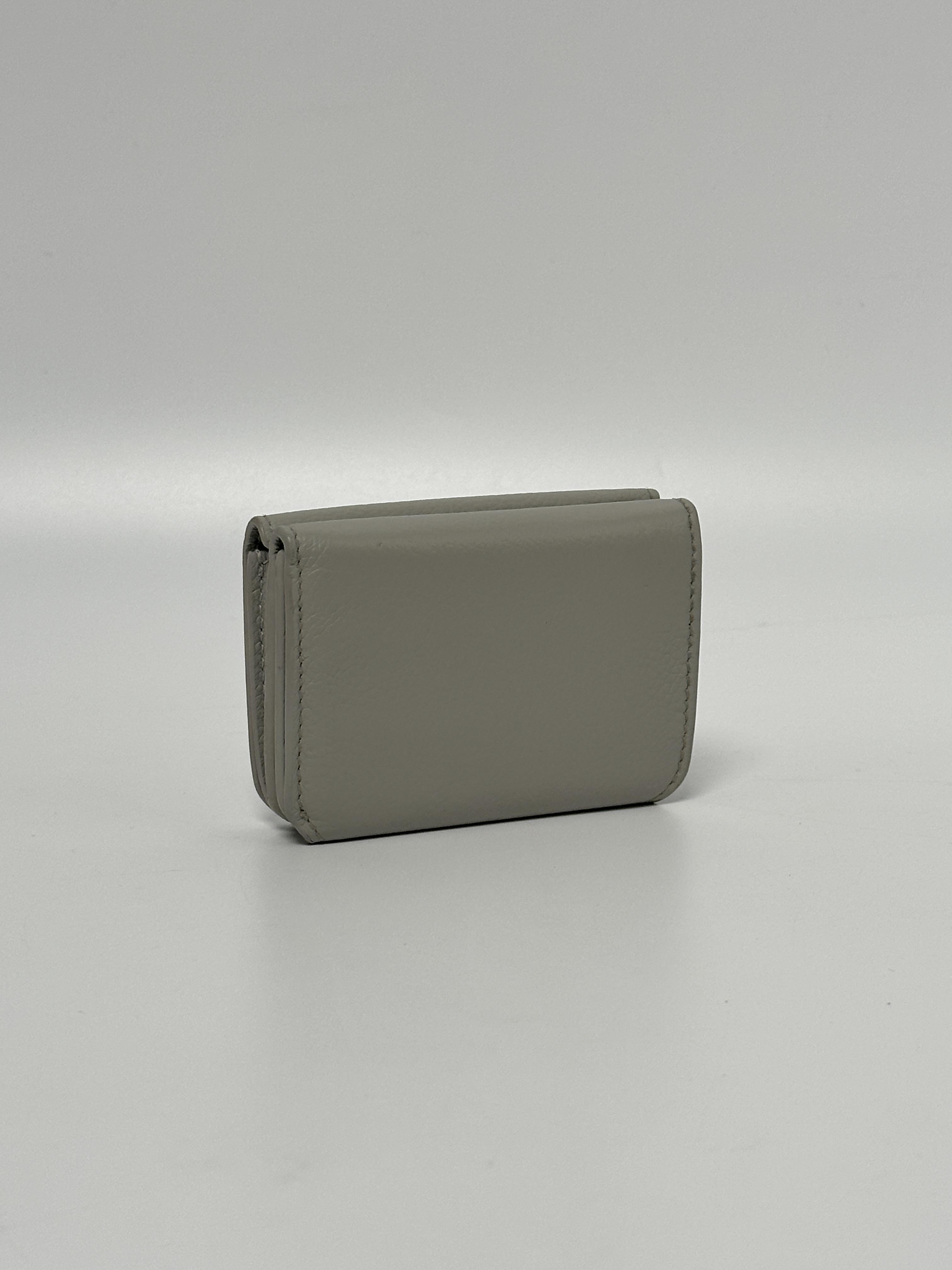 Gray Cash Trifold Mini JD645BB
