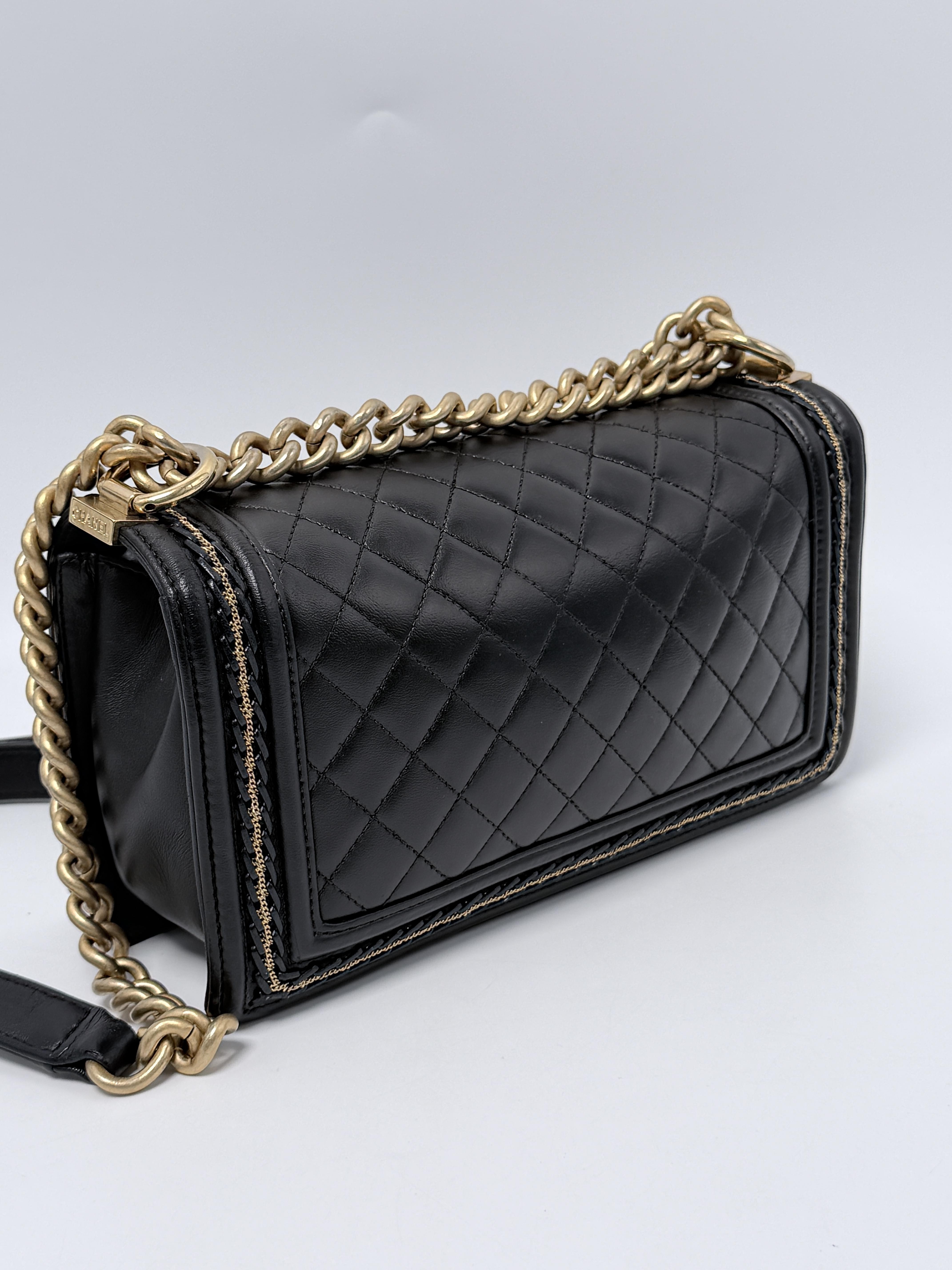 Boy Bag Black Quilted Old Medium Flap Shoulder Crossbody XU012CC