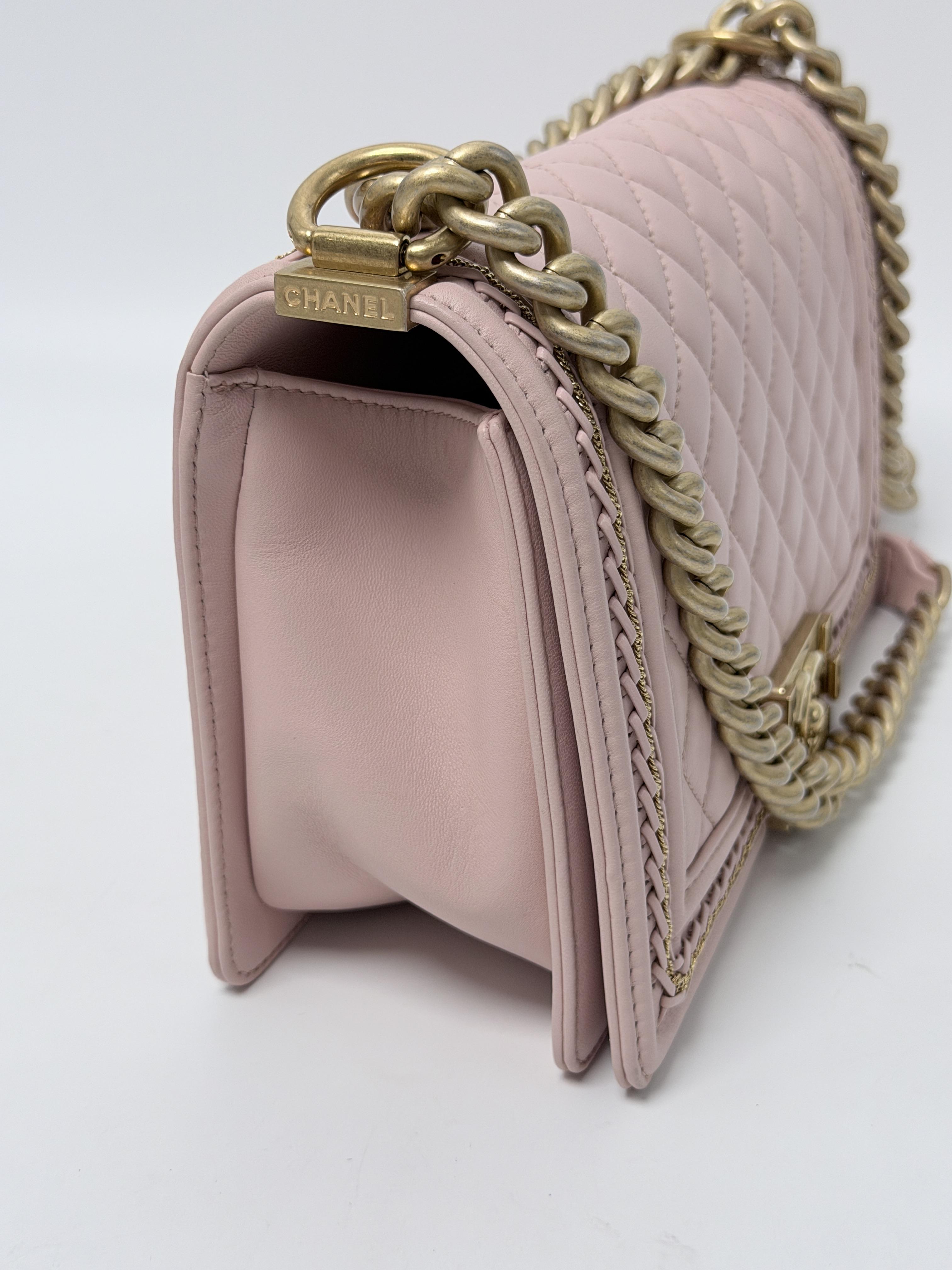 "Old Medium" Boy Flap Bag Light Pink Caviar Gold Hardware HB010CC