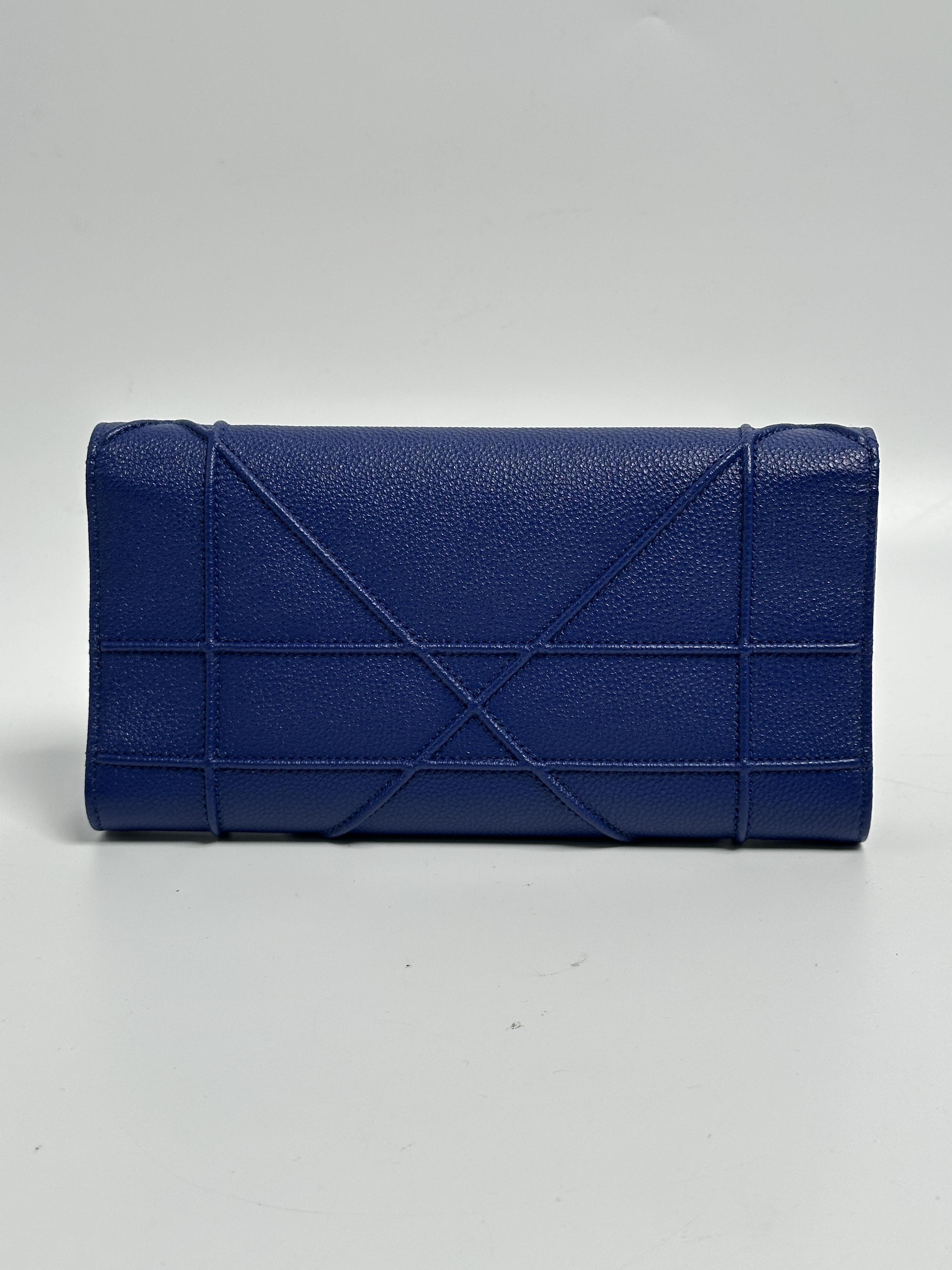 Christian Diorama on Chain / Chain Clutch – Blue JD356DR