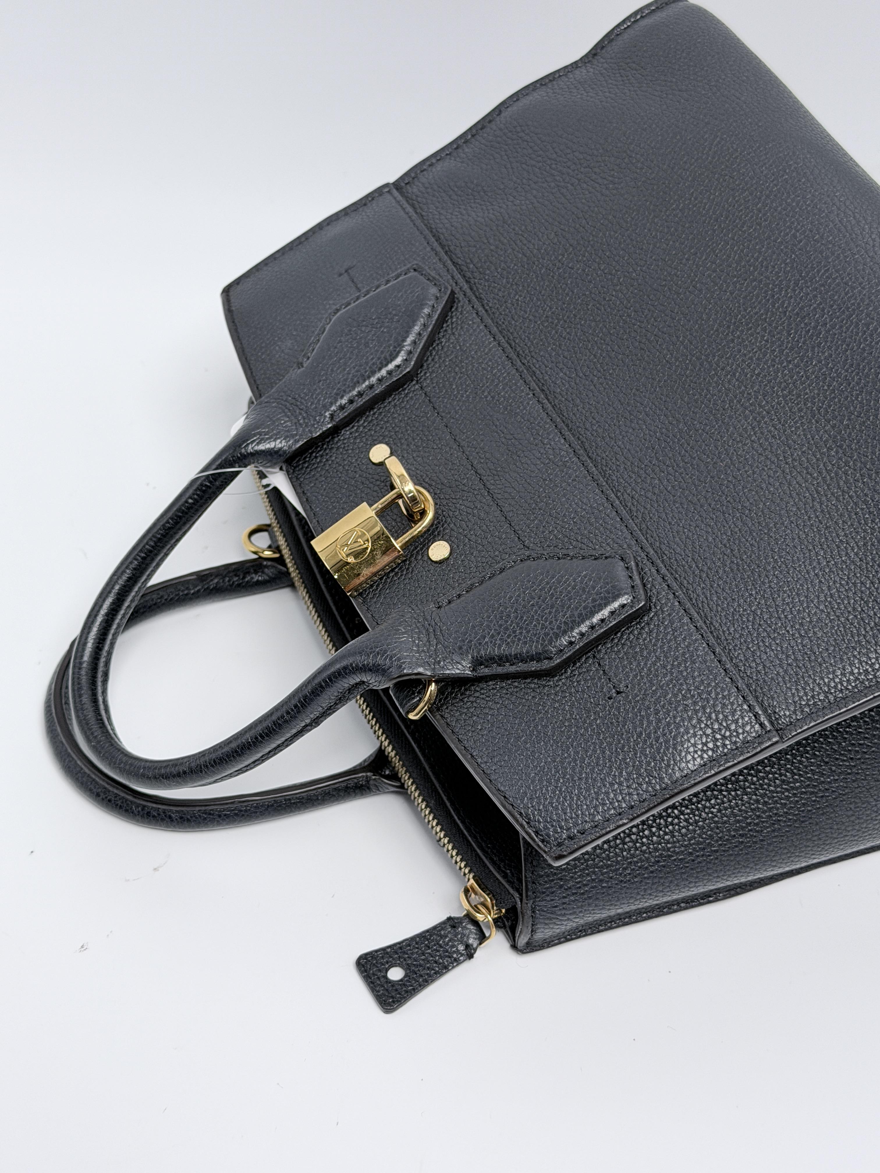 Pre-owned Louis Vuitton Leather Shoulder Bags City Steamer PM Black Grained Calfskin Handle Handbag Shoulder Bag ZS117LV