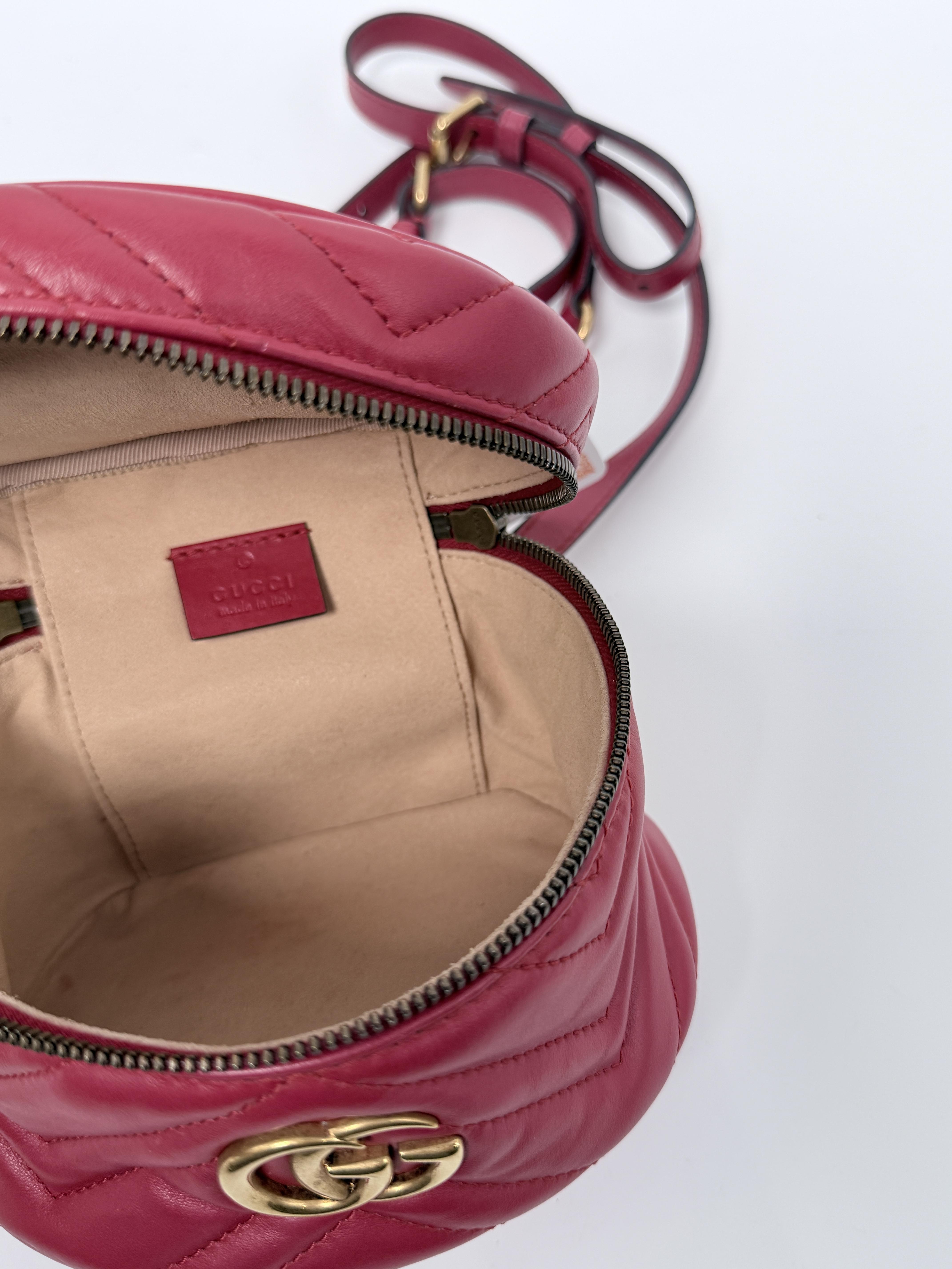 GG Marmont Matelassé Backpack ZS169GG