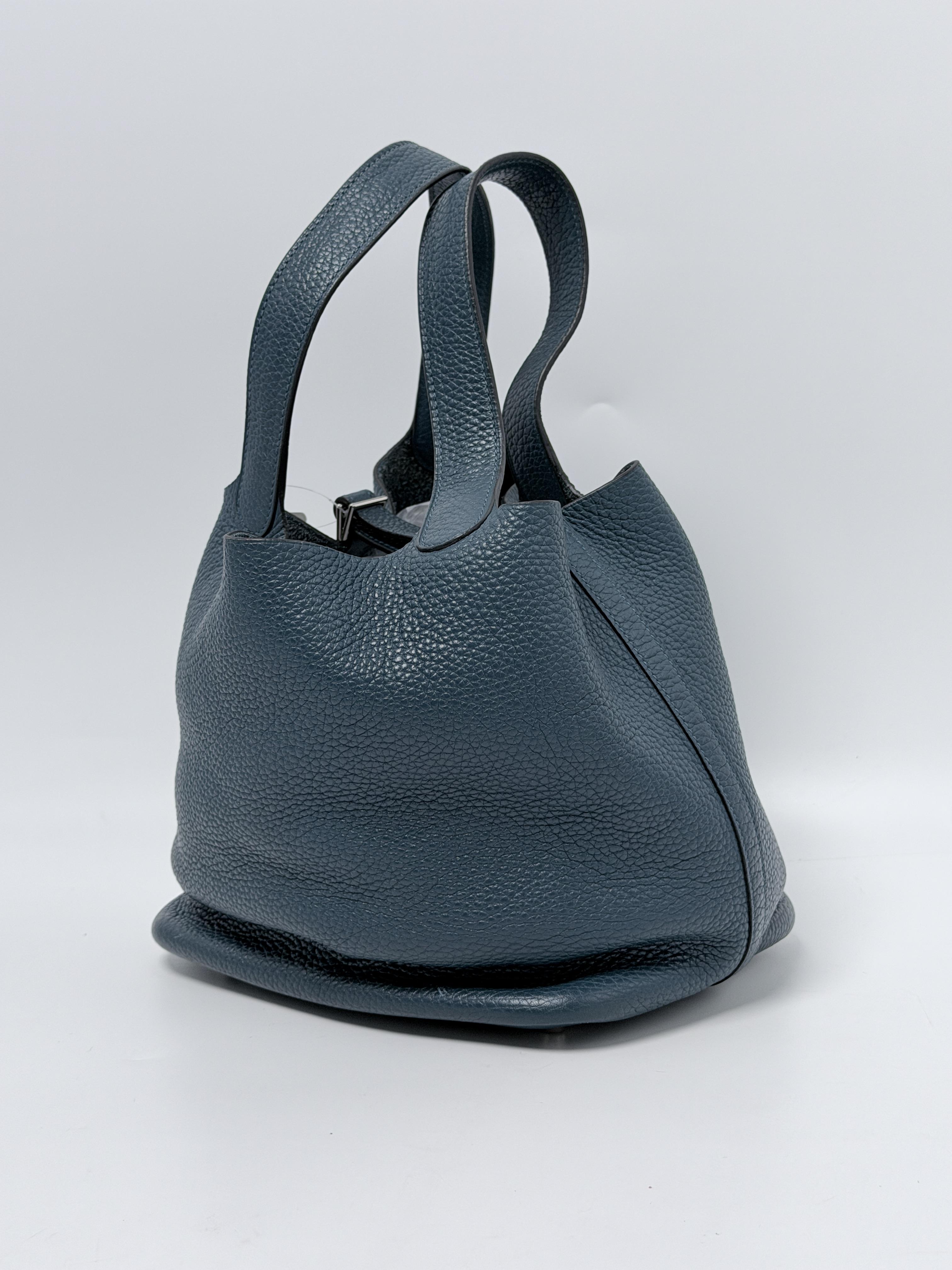 Hermes Picotin Lock 22 MM Blue Clemence Top Handle Bucket Tote Bag XU009HM