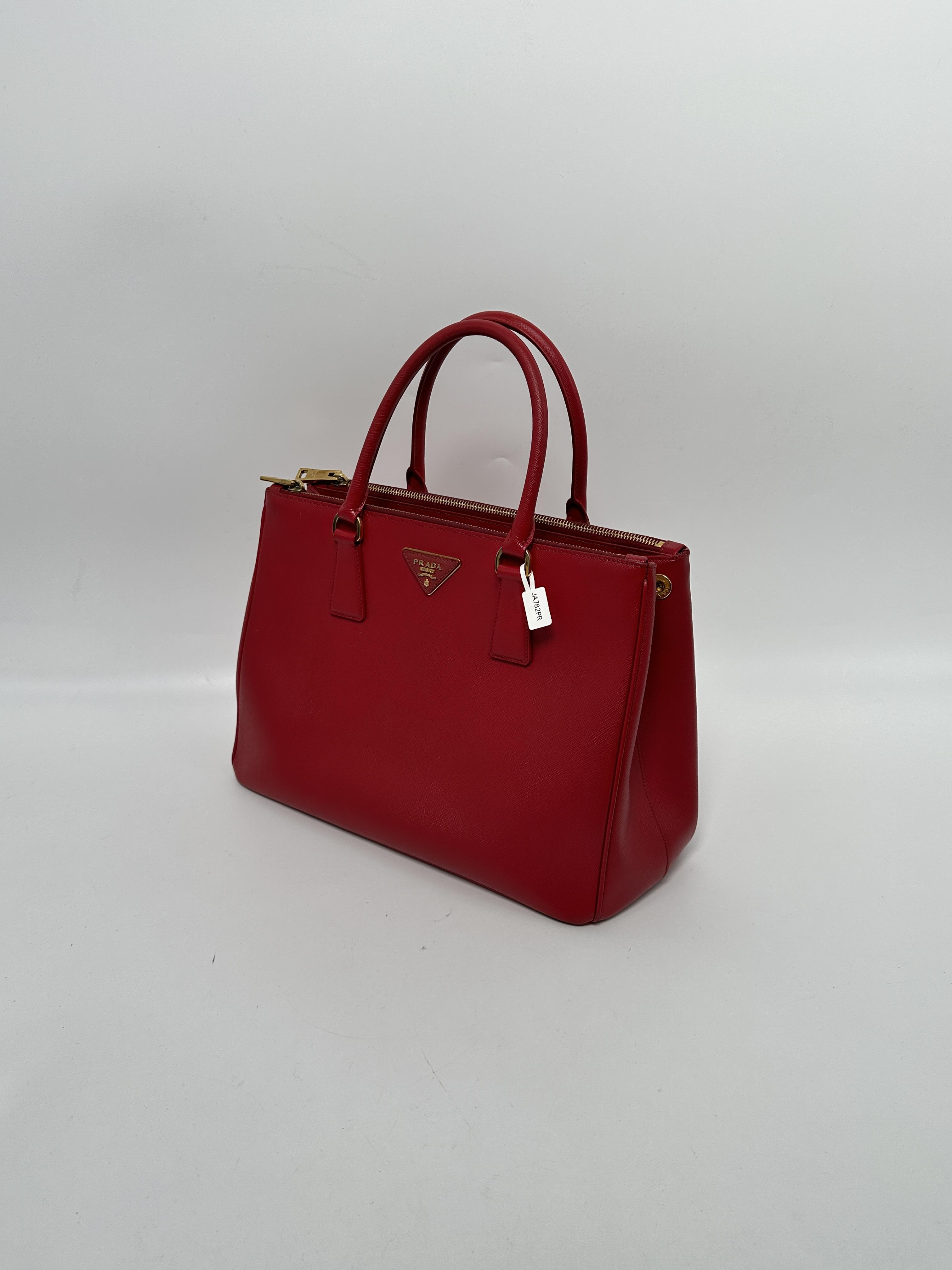 Pre-owned PRADA leather Shoulder Bags Galleria Double Zip Tote Shoulder Bag Red JA782PR