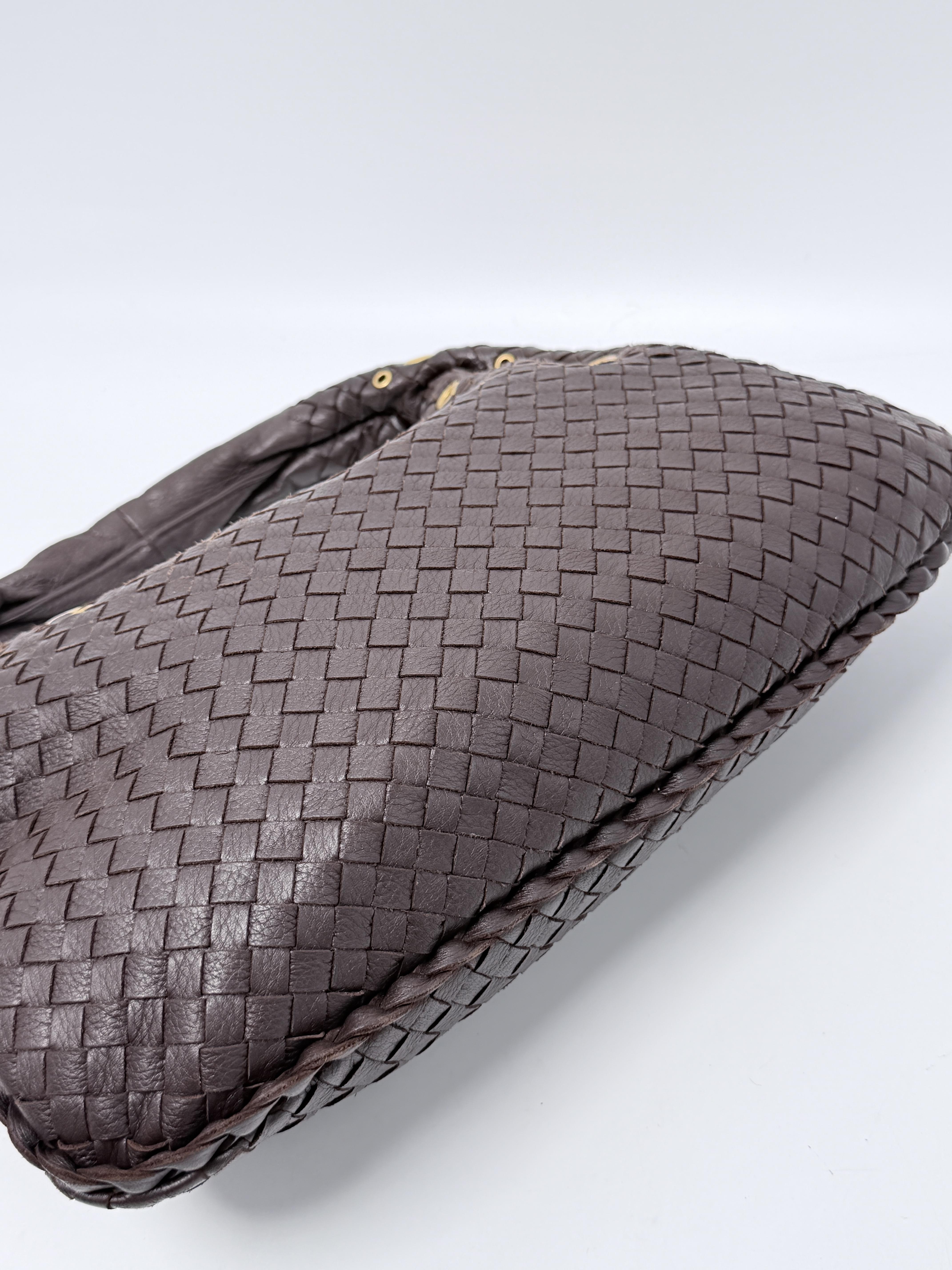 Intrecciato Grommet Medium Veneta Hobo Bag Studded Pouch JP006BV