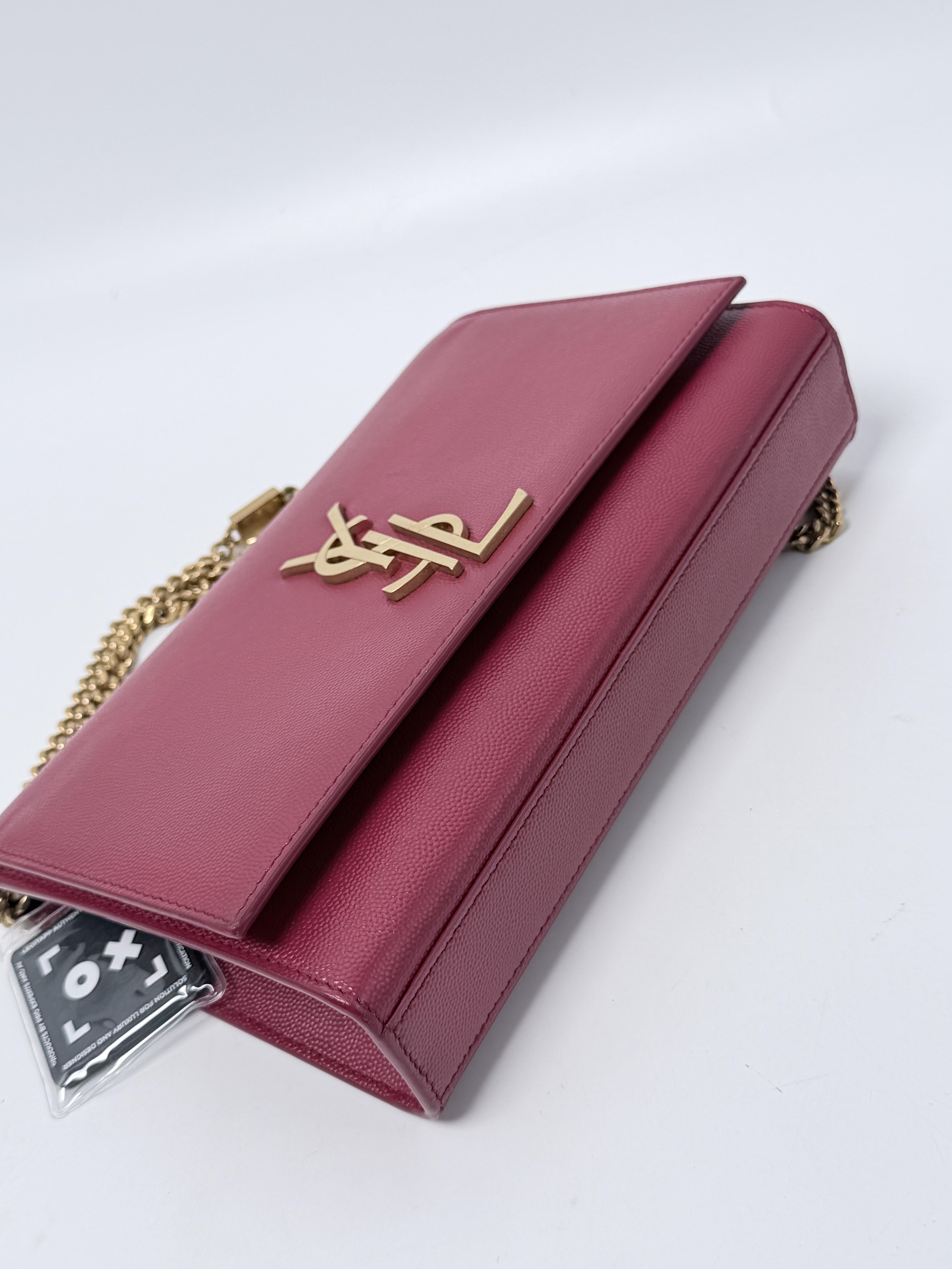 Saint Laurent Kate Medium Raspberry Grain de Poudre Gold Chain Bag JD1684Y