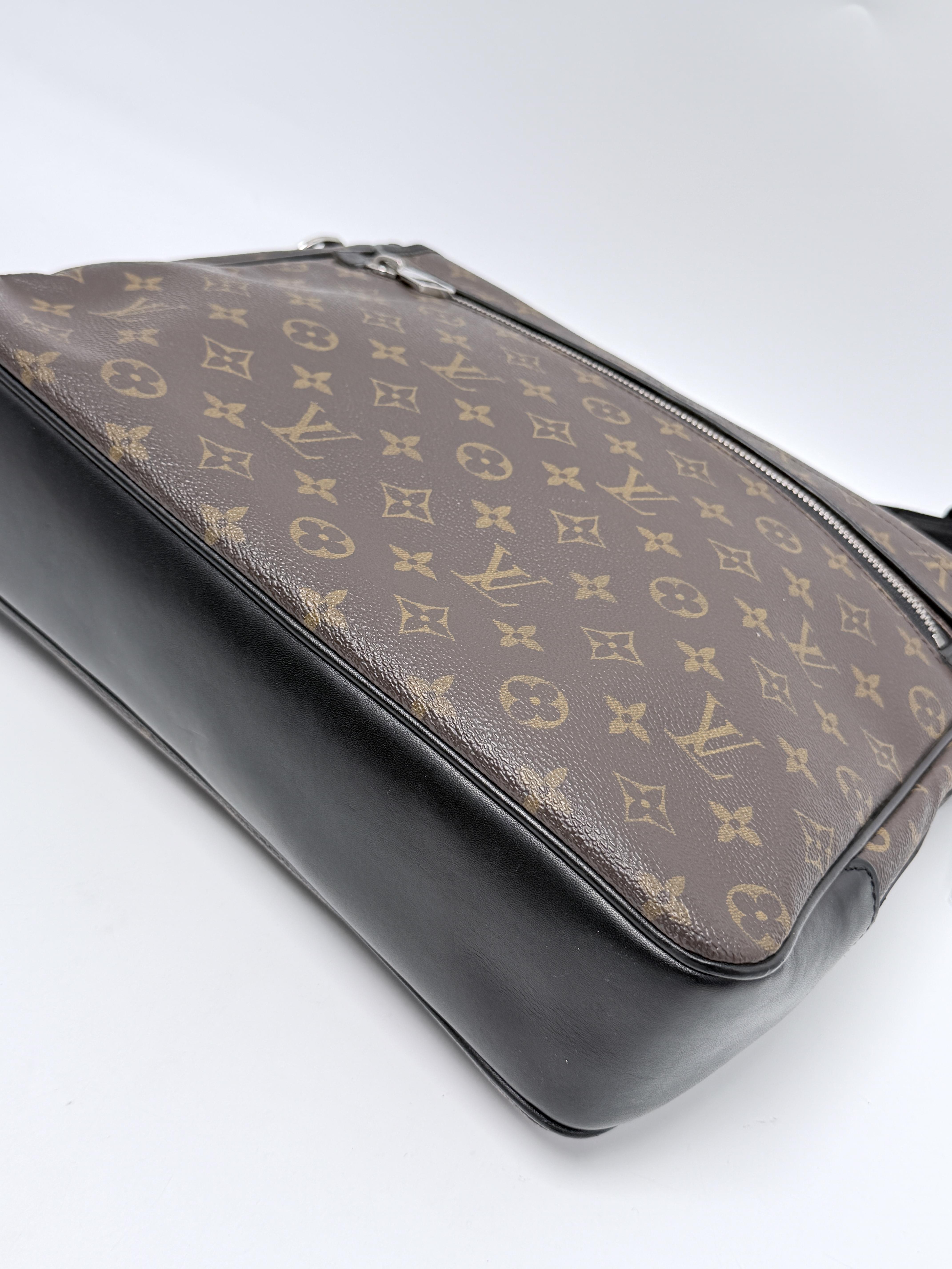 Monogram Macassar Bass GM Large Messenger Crossbody Bag JD1334LV