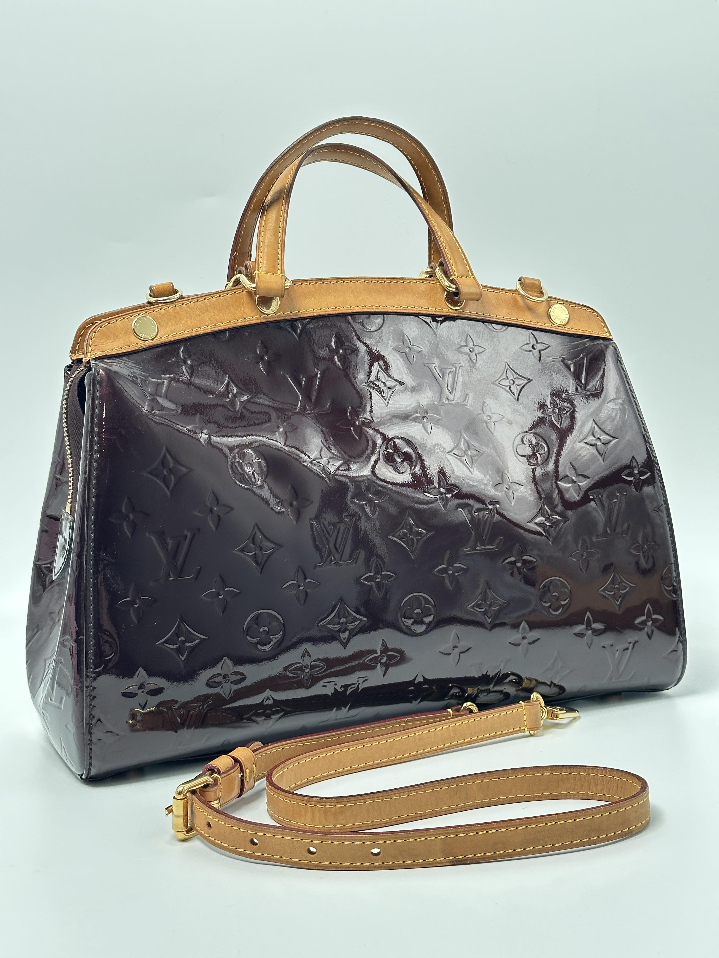 Monogram Vernis Brea MM JA988LV