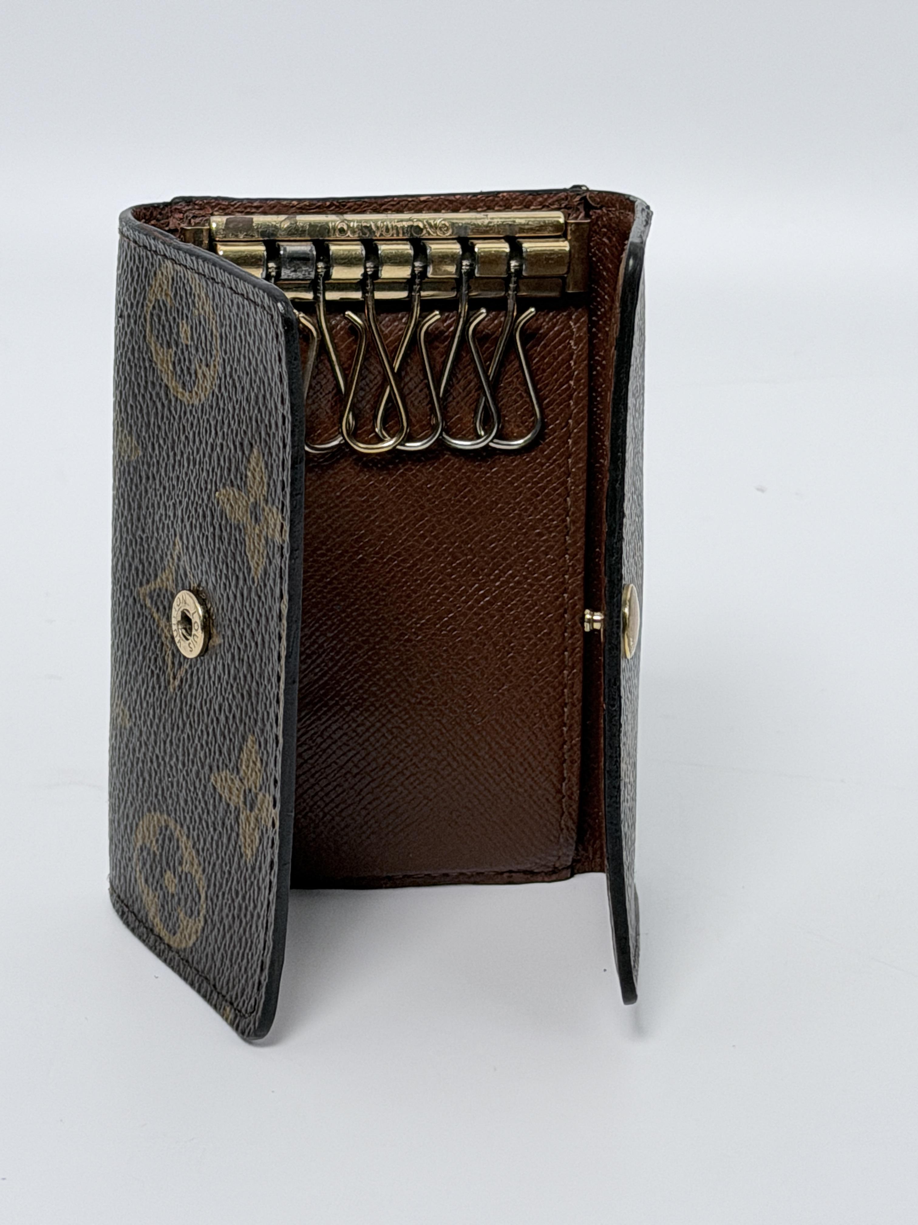 Pre-owned Louis Vuitton canvas Small Leather Goods Monogram 6 Key Multicles Holder JE563LV