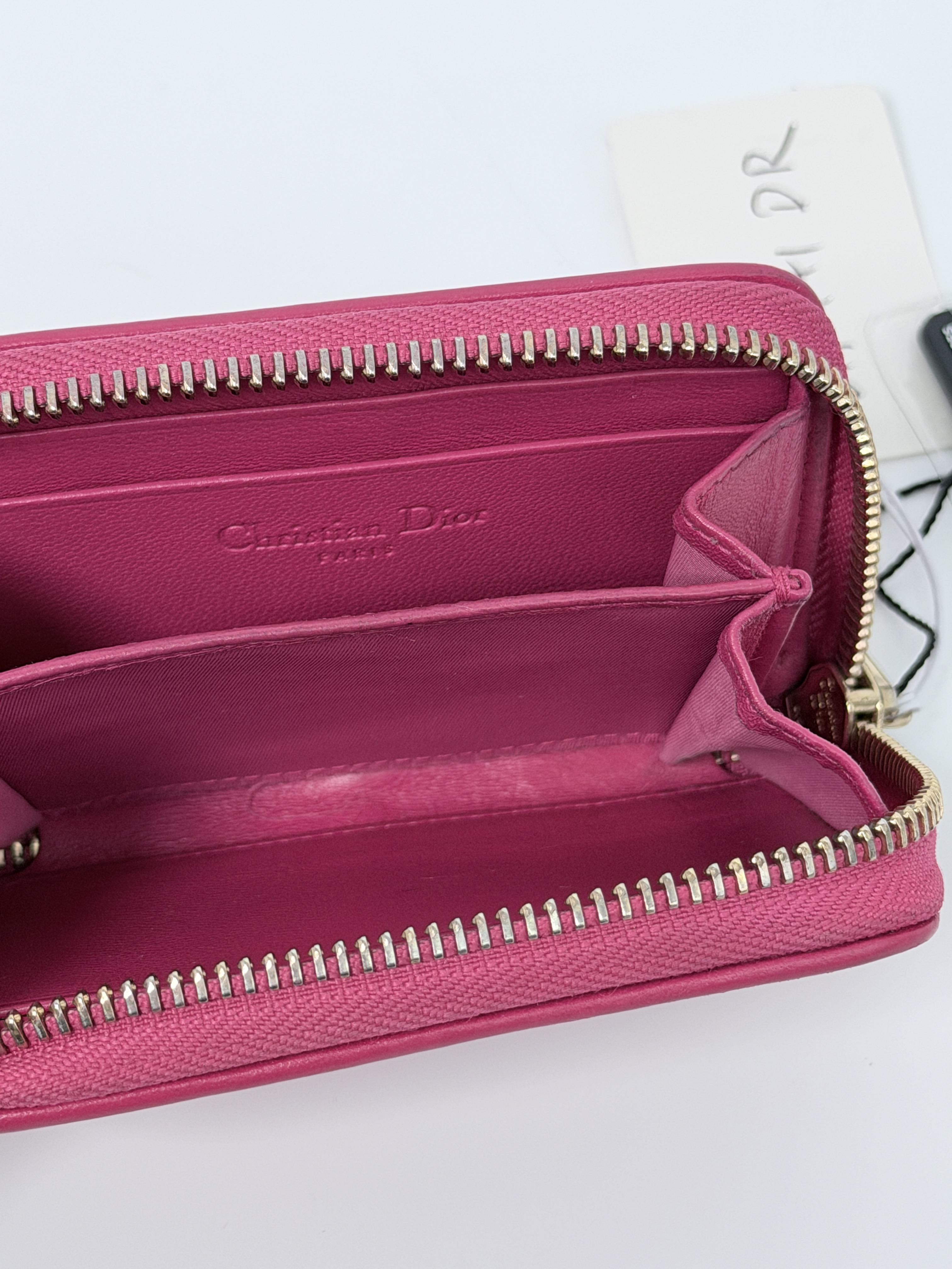 Christian Lady Zip Around Card Holder Pink SH441DR