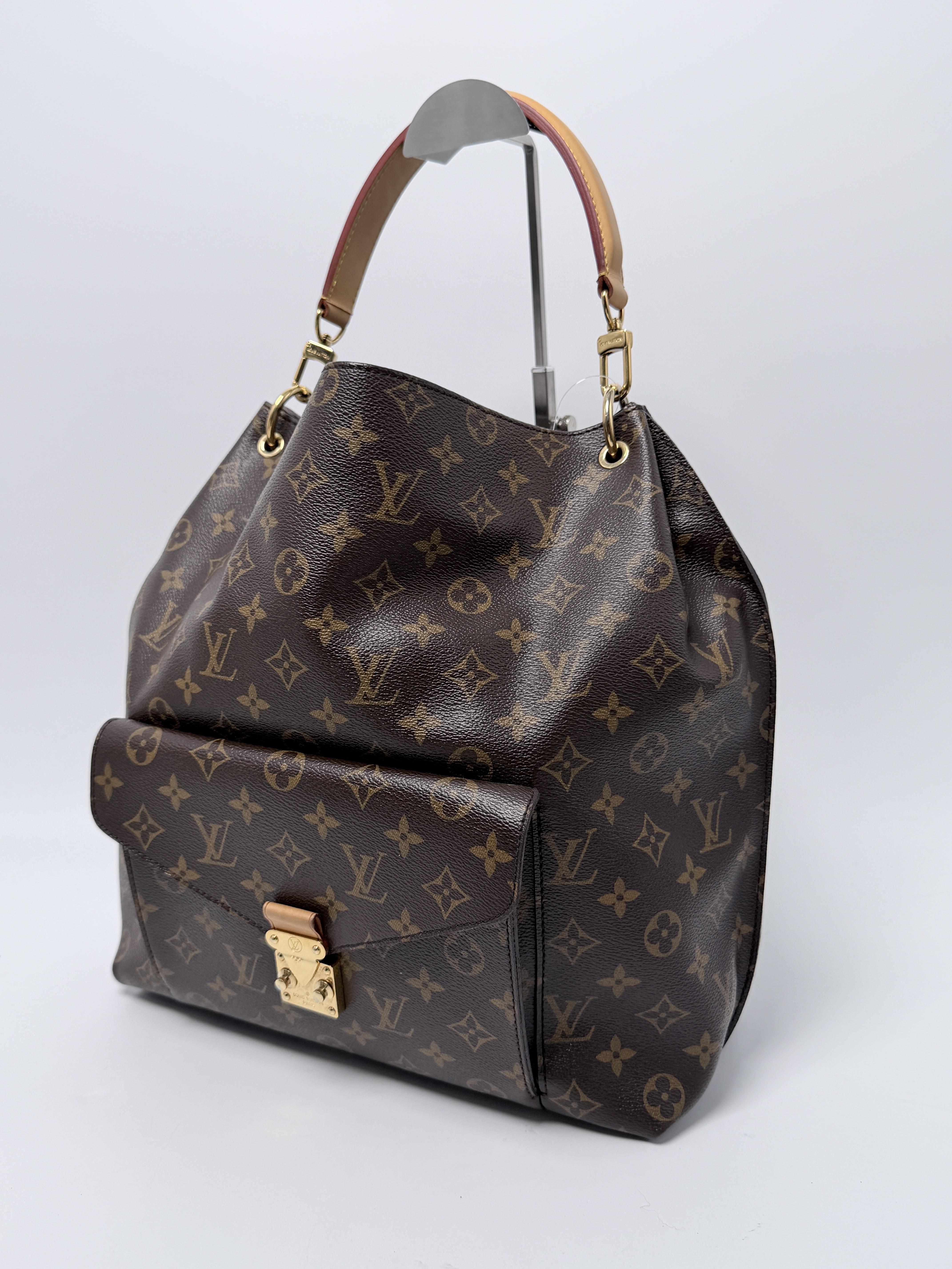 Monogram Canvas Métis Hobo Bag XU097LV