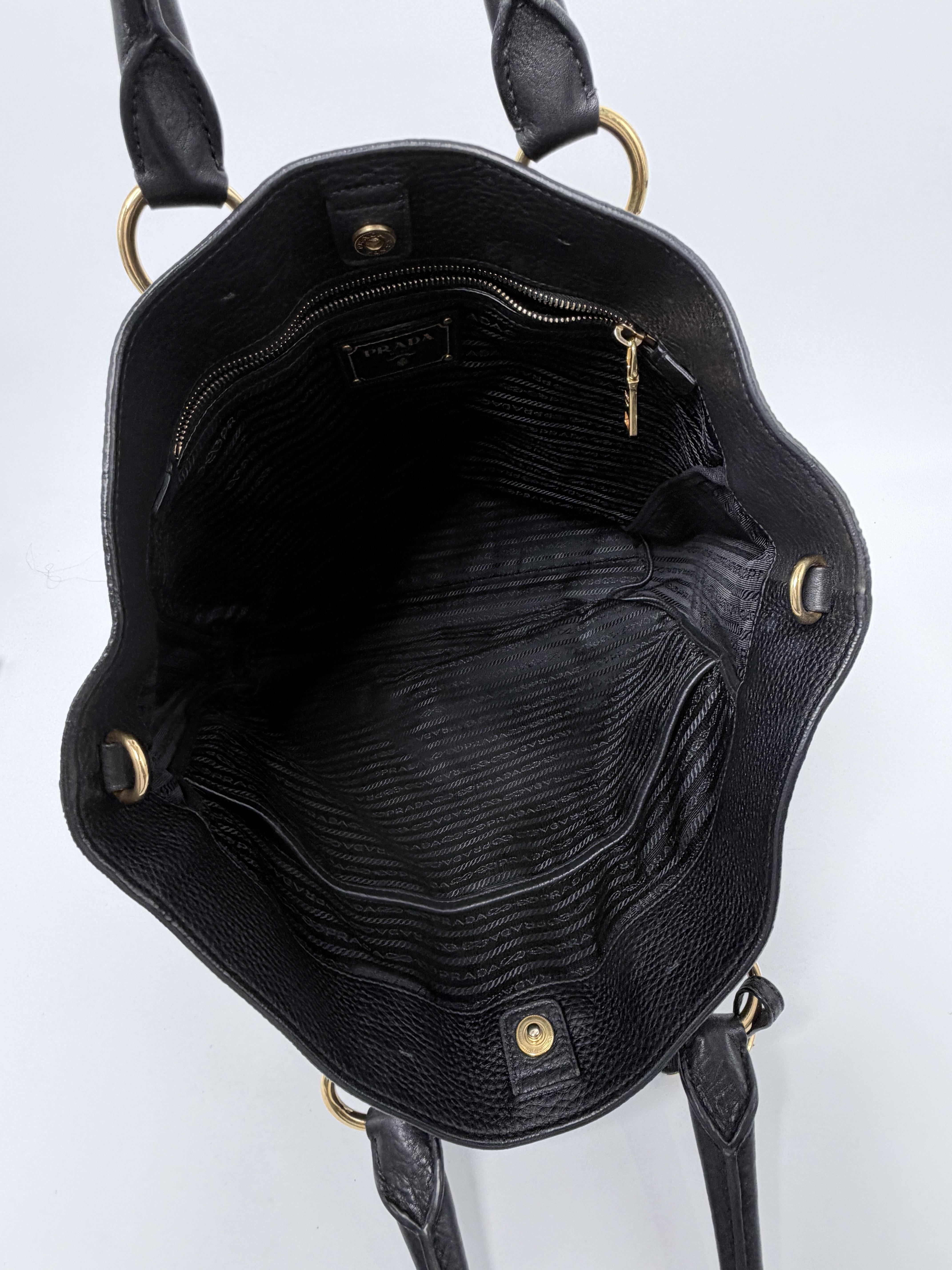 Pre-owned PRADA leather Shoulder Bags Vitello Daino Shopping Tote Bag JE523PD