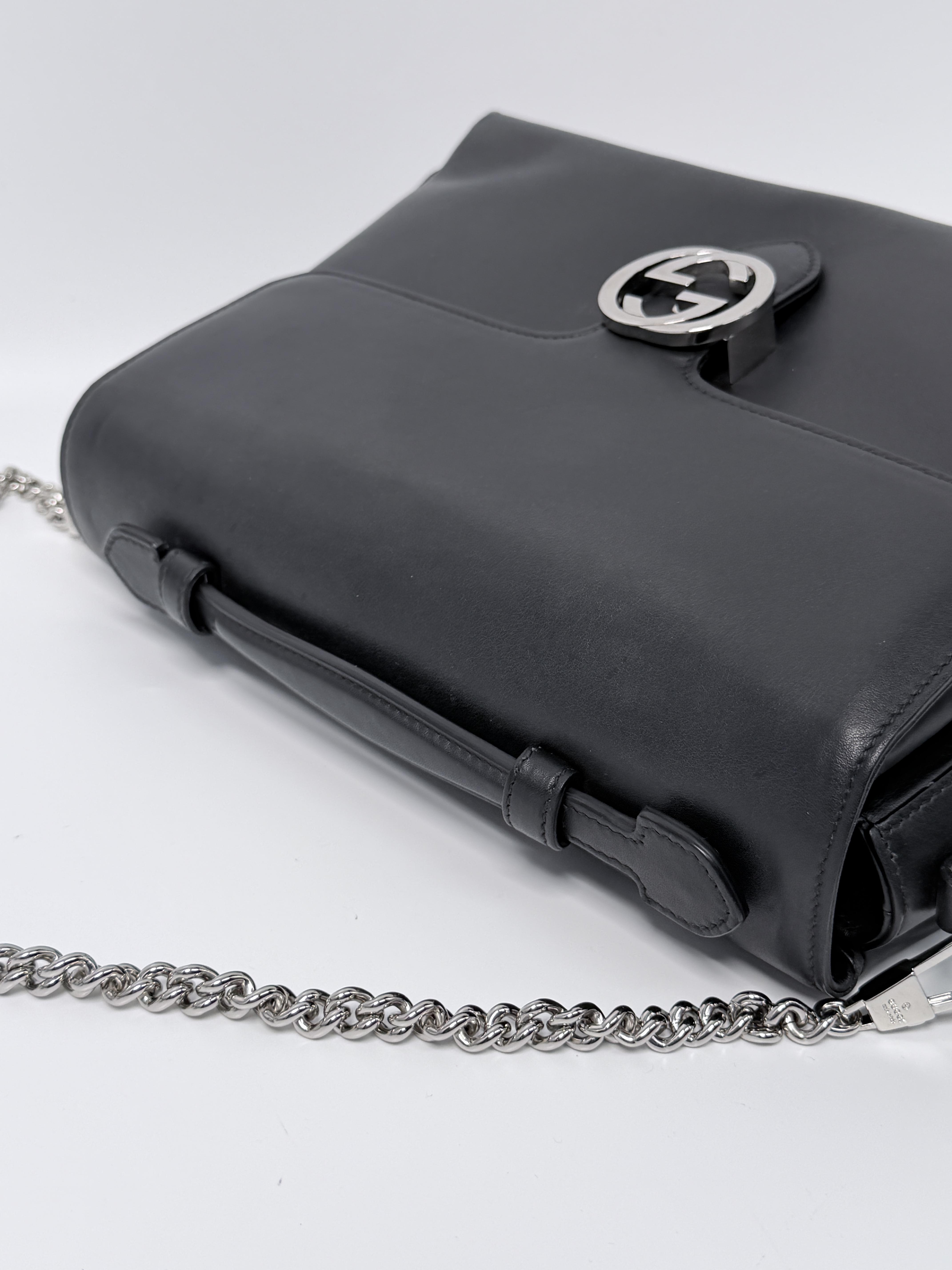 Pre-owned GUCCI leather Shoulder Bags Interlocking G Chain Shoulder Bag Black JD541GG