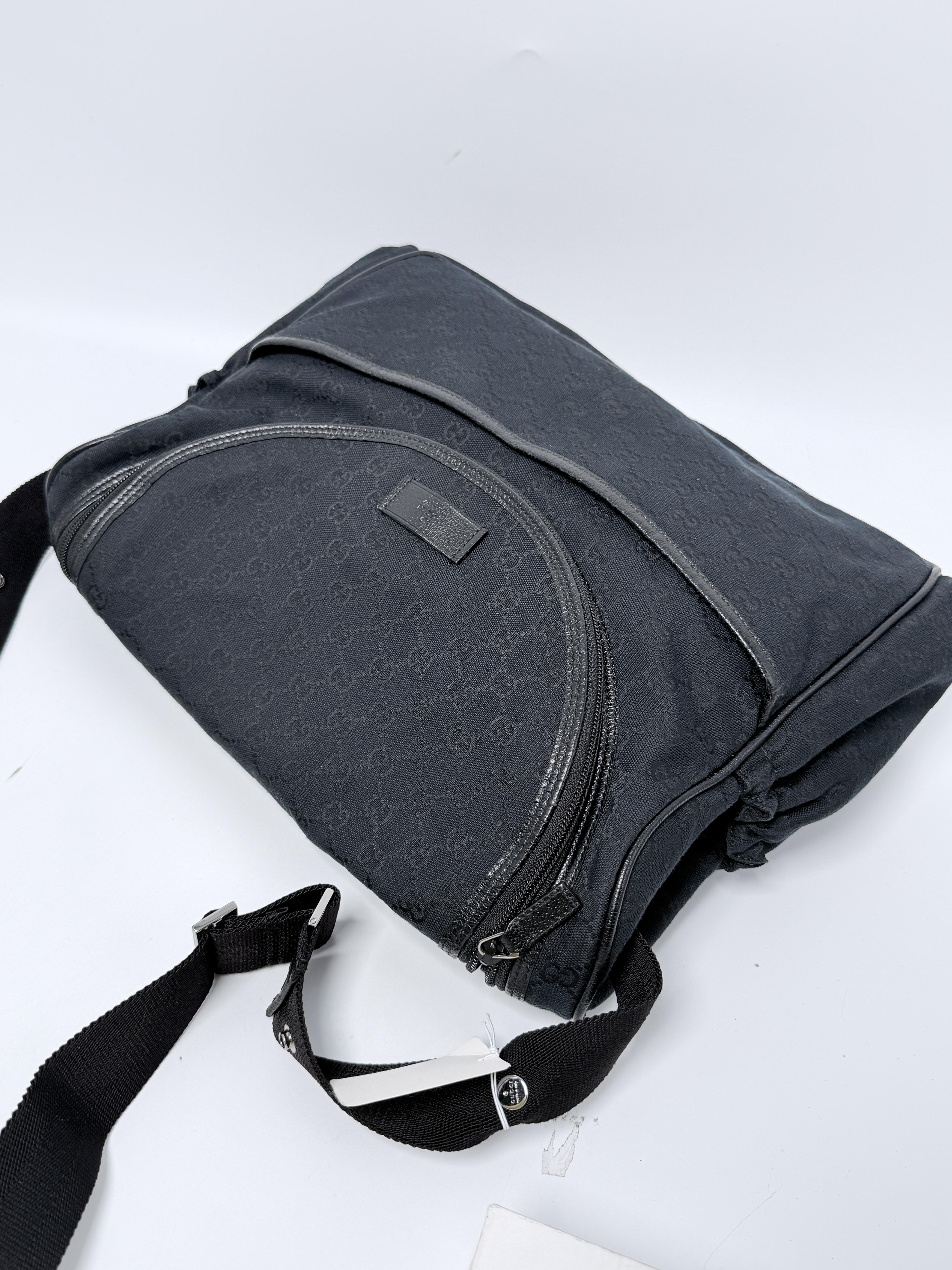 Pre-owned GUCCI GG Canvas Messenger Bags Large Diaper Bag Messenger Crossbody JC113GG