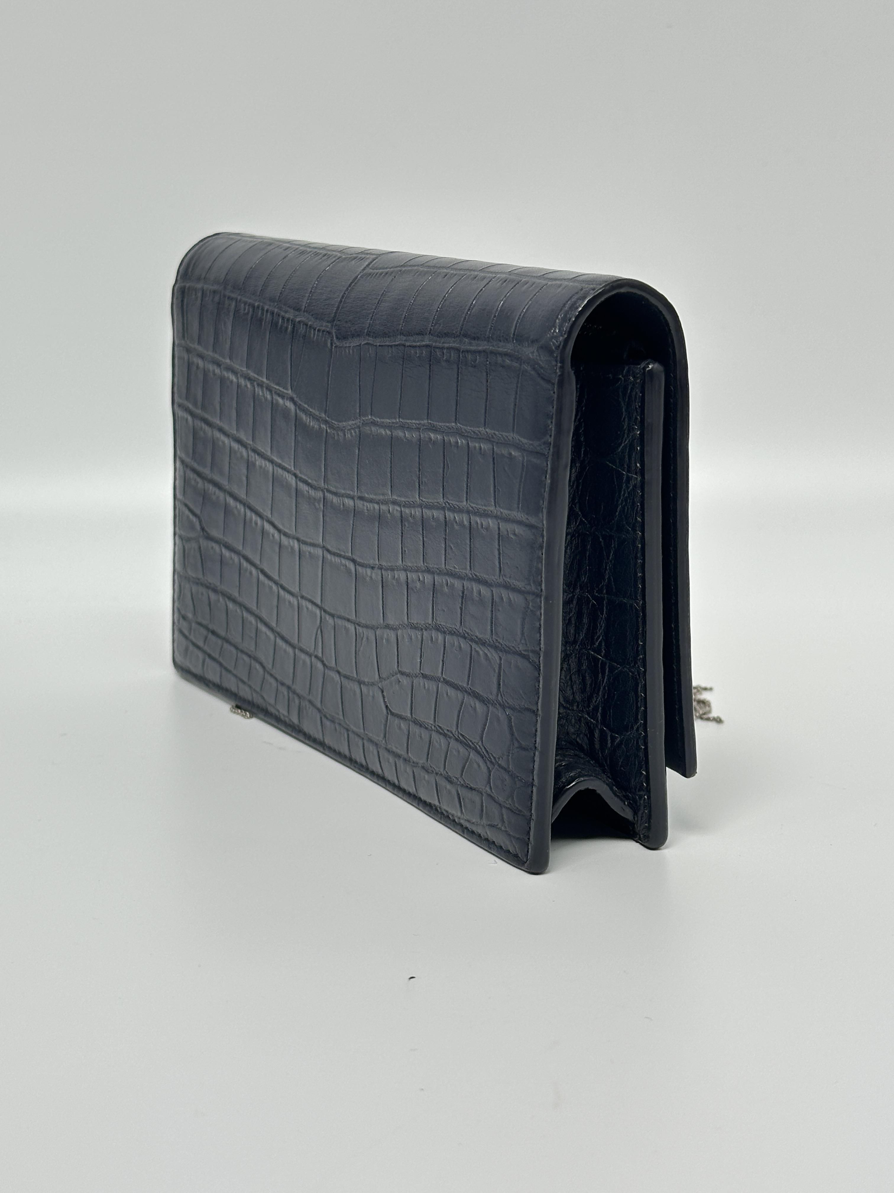 Pre-owned Yves Saint Laurent leather Shoulder Bags Saint Laurent Kate Medium Tassel Bag in Deep Marine Croc Embossed Shoulder Bag JC171Y