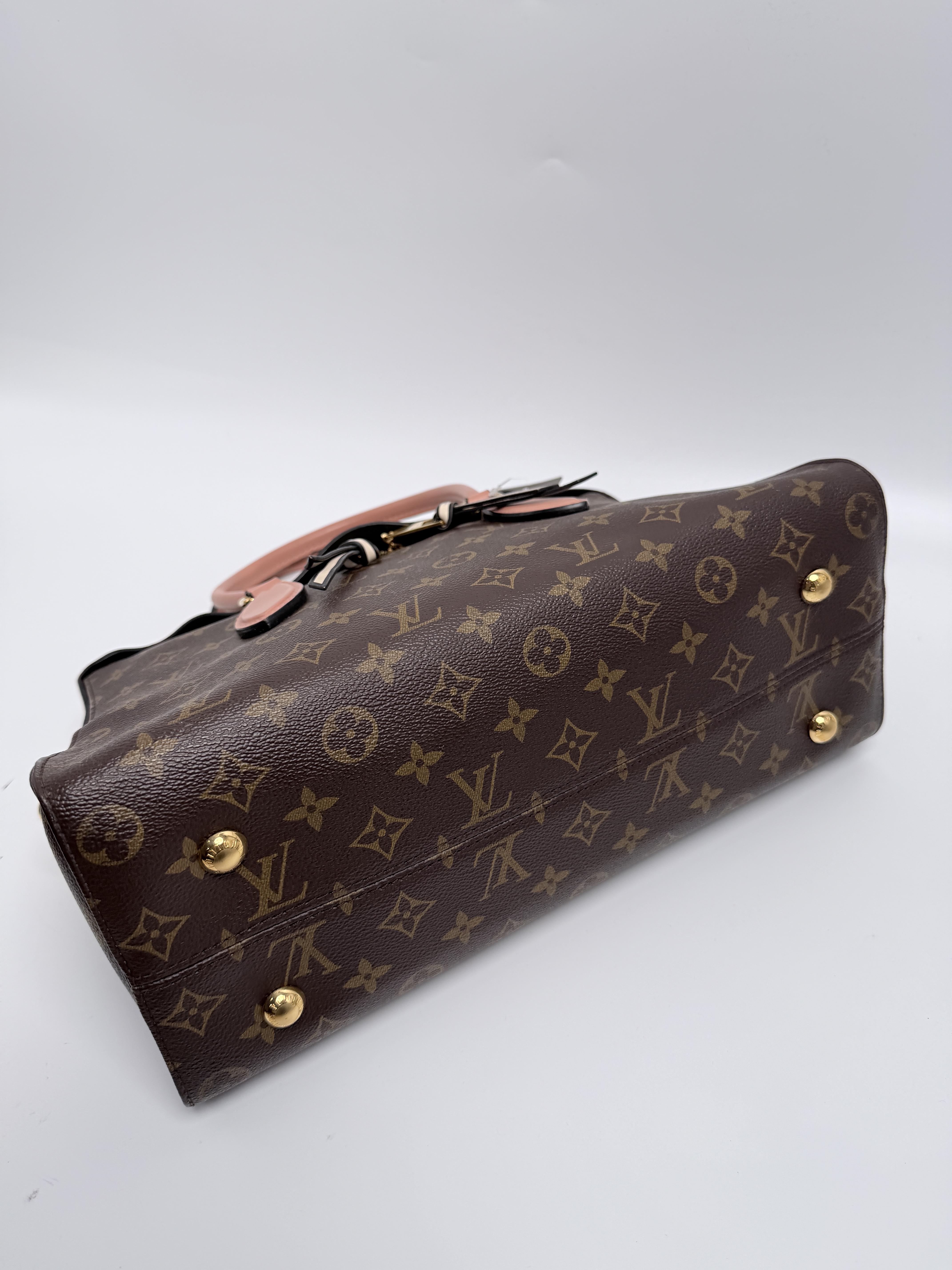 Pre-owned Louis Vuitton Canvas Shoulder Bags Monogram Tuileries Tote Bag Sesame Pêche Shoulder Handbag ZS057LV