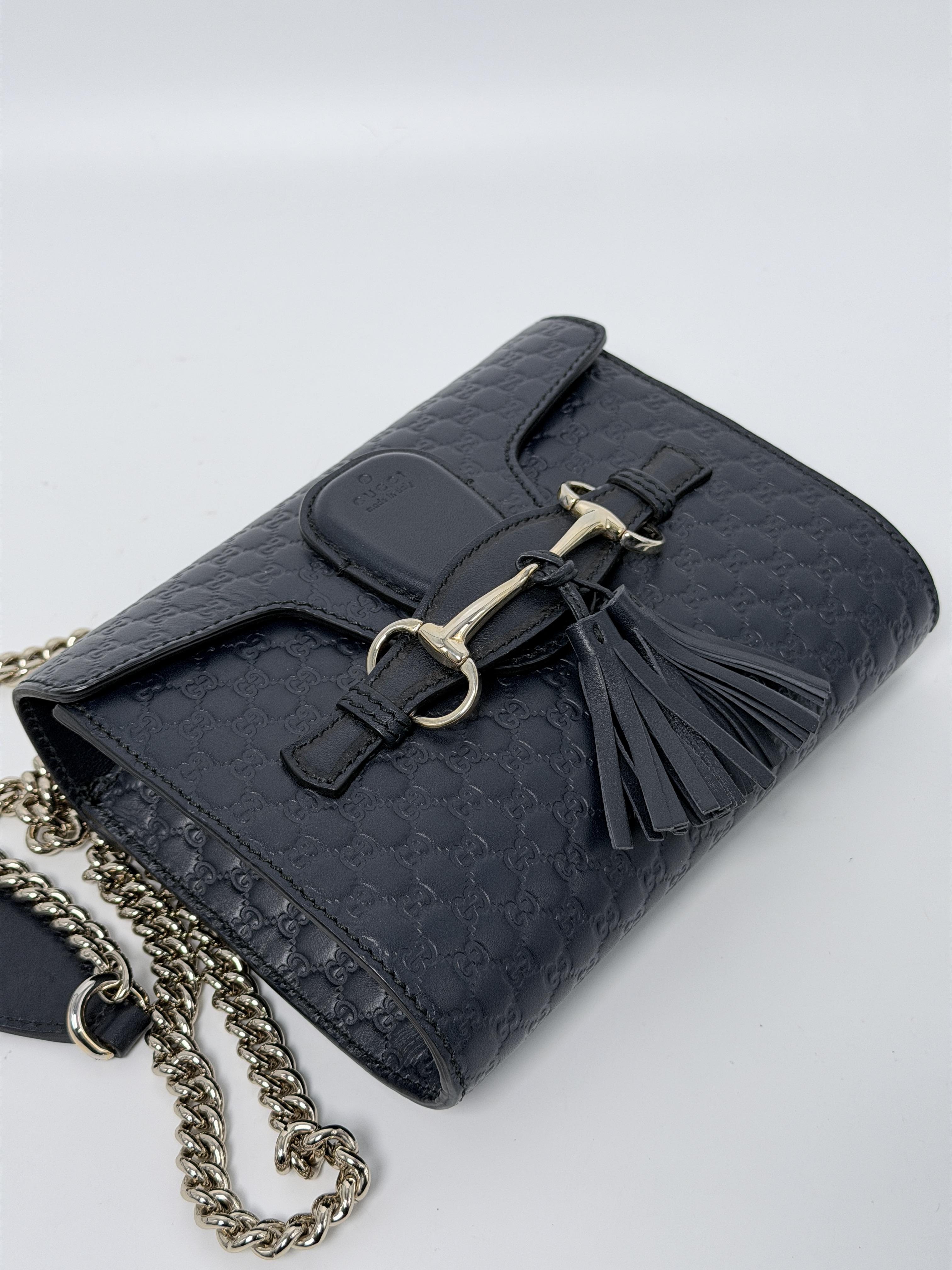 Pre-owned GUCCI leather Crossbody Bags Emily Chain Flap Crossbody Bag ZS149GG