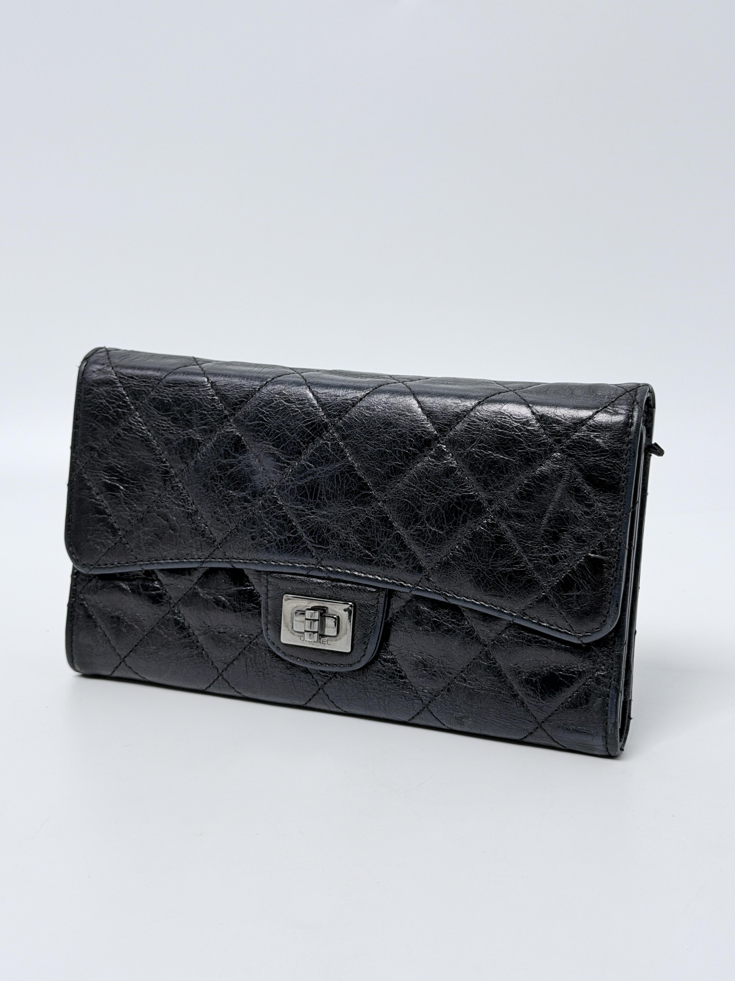 Black Distressed Calfskin 2.55 Reissue Long Flap JE684CC