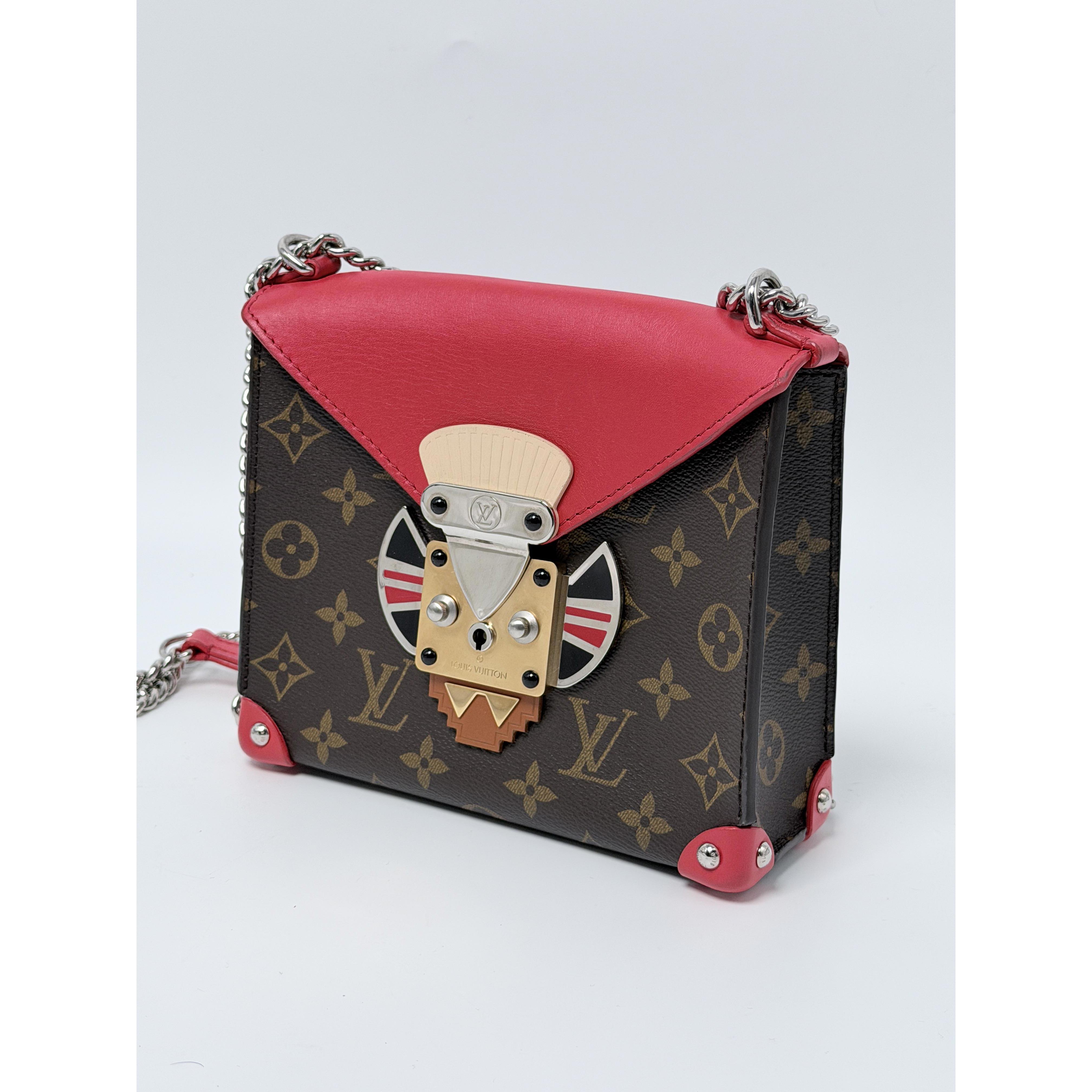 Pre-owned Louis Vuitton Canvas Crossbody Bags Limited Edition Monogram Tribal Mask Pochette PM Chain Crossbody Bag JD061LV