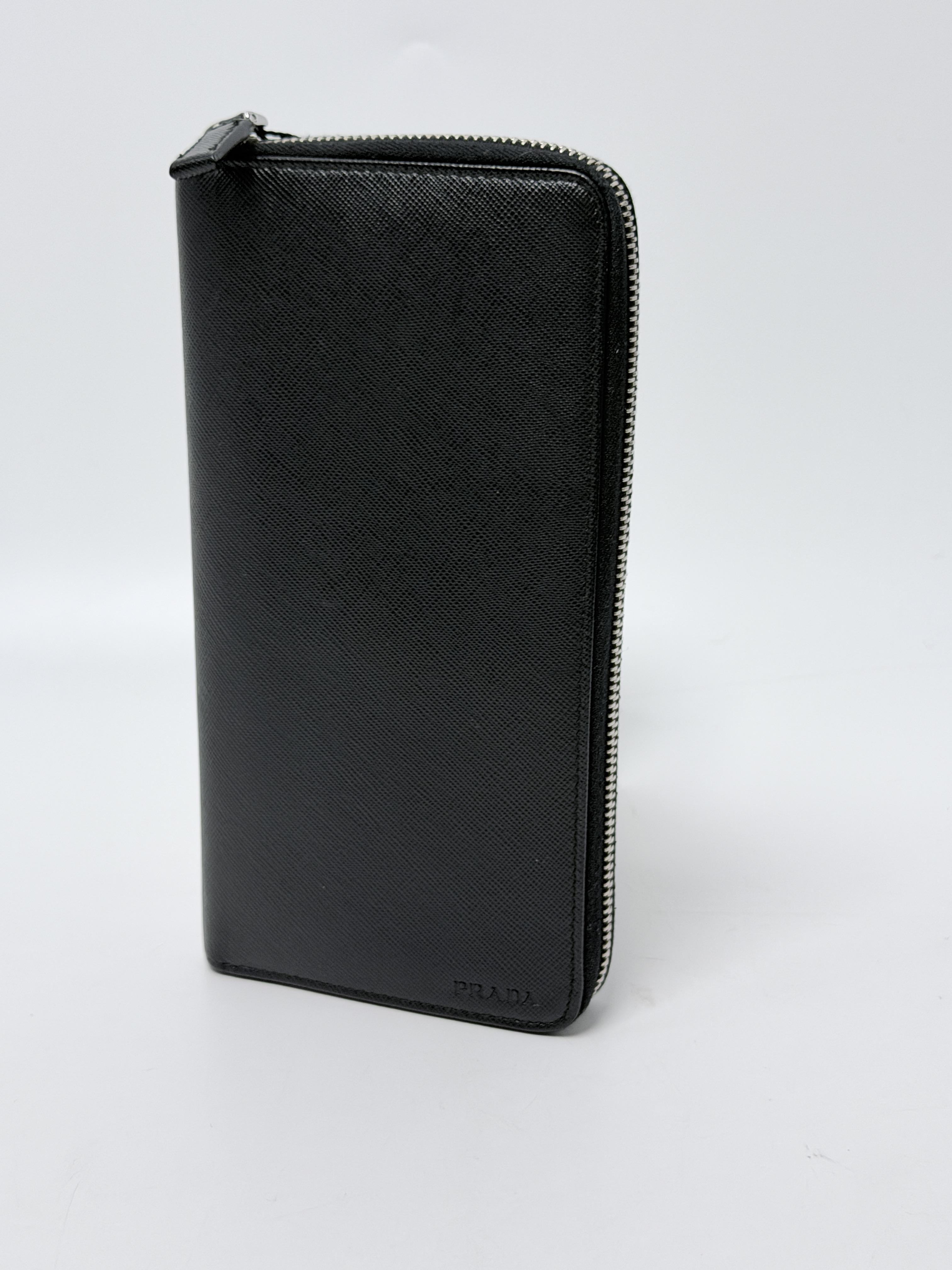 Saffiano Embossed Logo Zip Around Nero Black Long Wallet JD1498PR