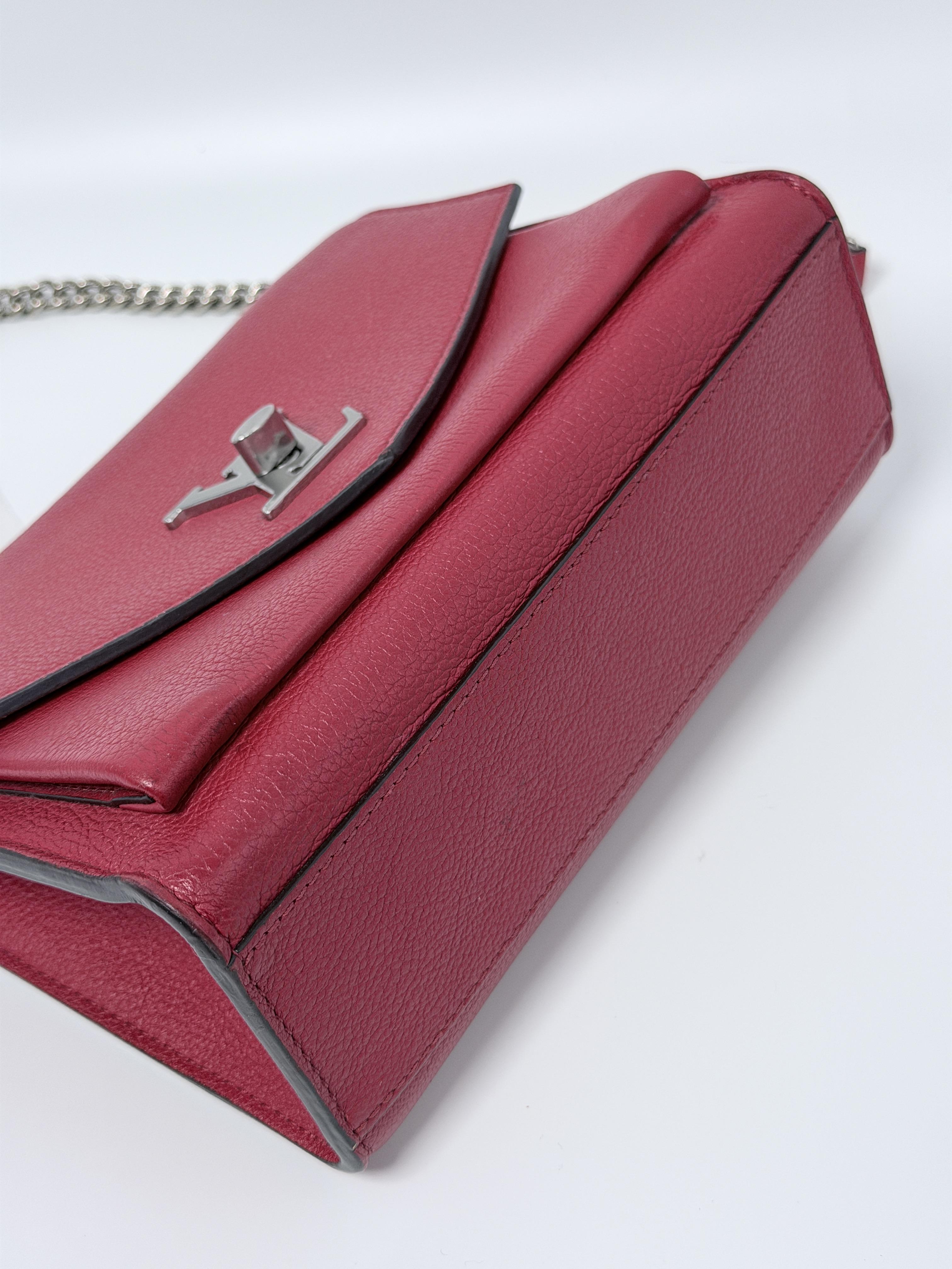Pre-owned Louis Vuitton leather Shoulder Bags Soft Calfskin MyLockMe BB Rubis Red ZS031LV