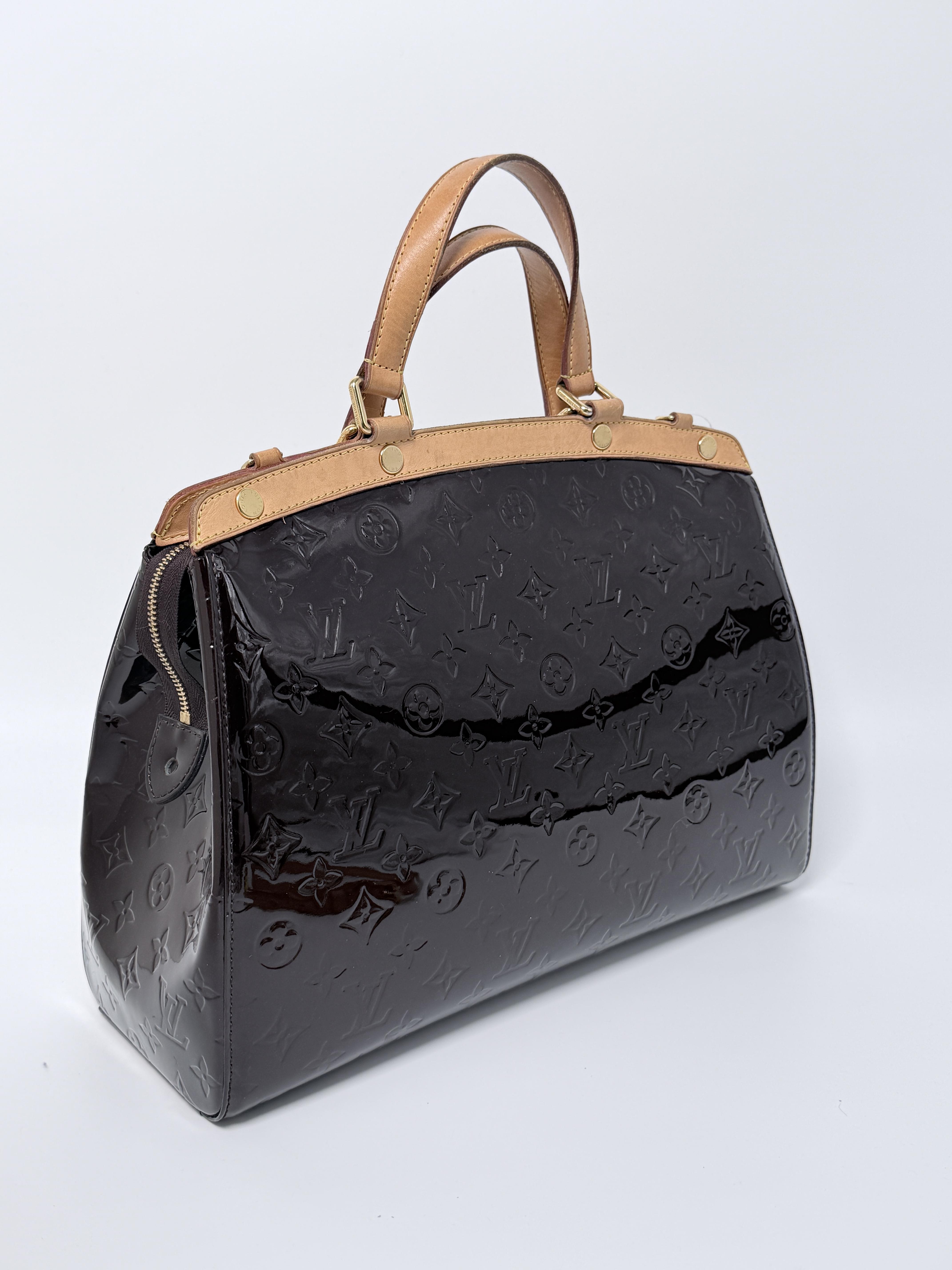 Pre-owned Louis Vuitton Leather Shoulder Bags Vernis Brea GM – Amarante Patent Satchel w/ Strap YMLV176