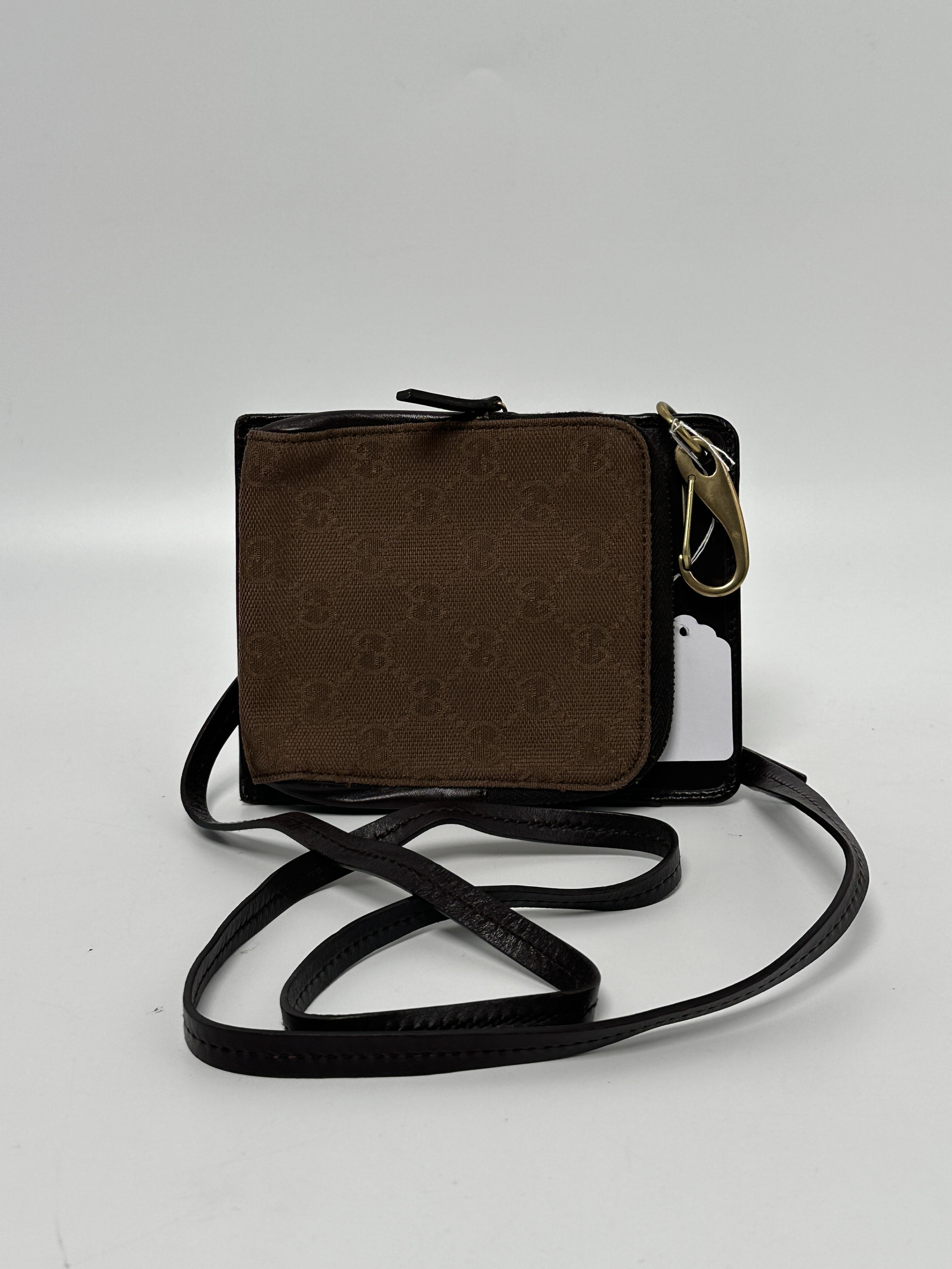 Pre-owned GUCCI CANVAS Crossbody Bags GG Messenger Mini Crossbody Bag JA6330GG