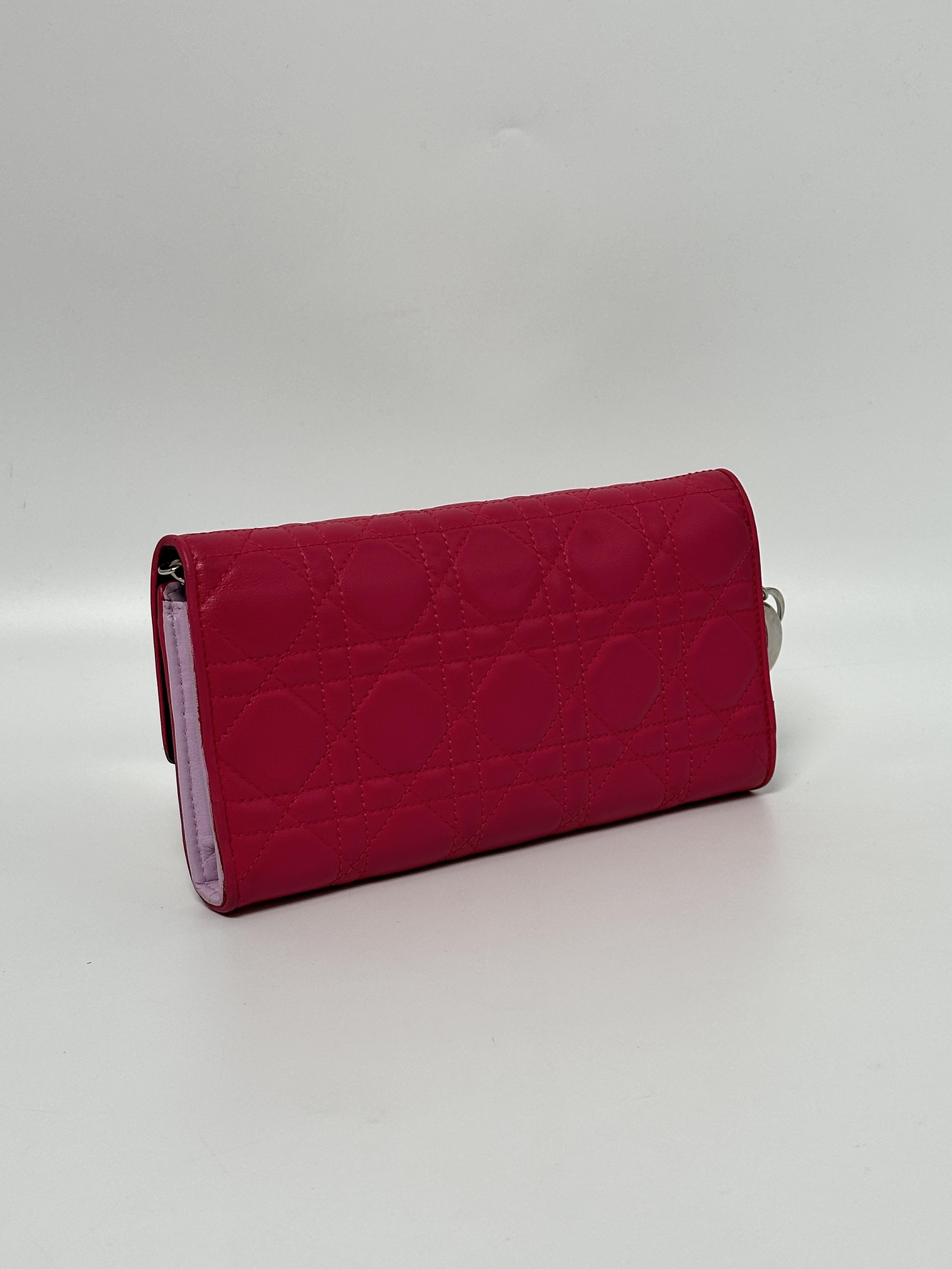 Christian Cannage Pink Chain Wallet Shoulder Bag P027CD