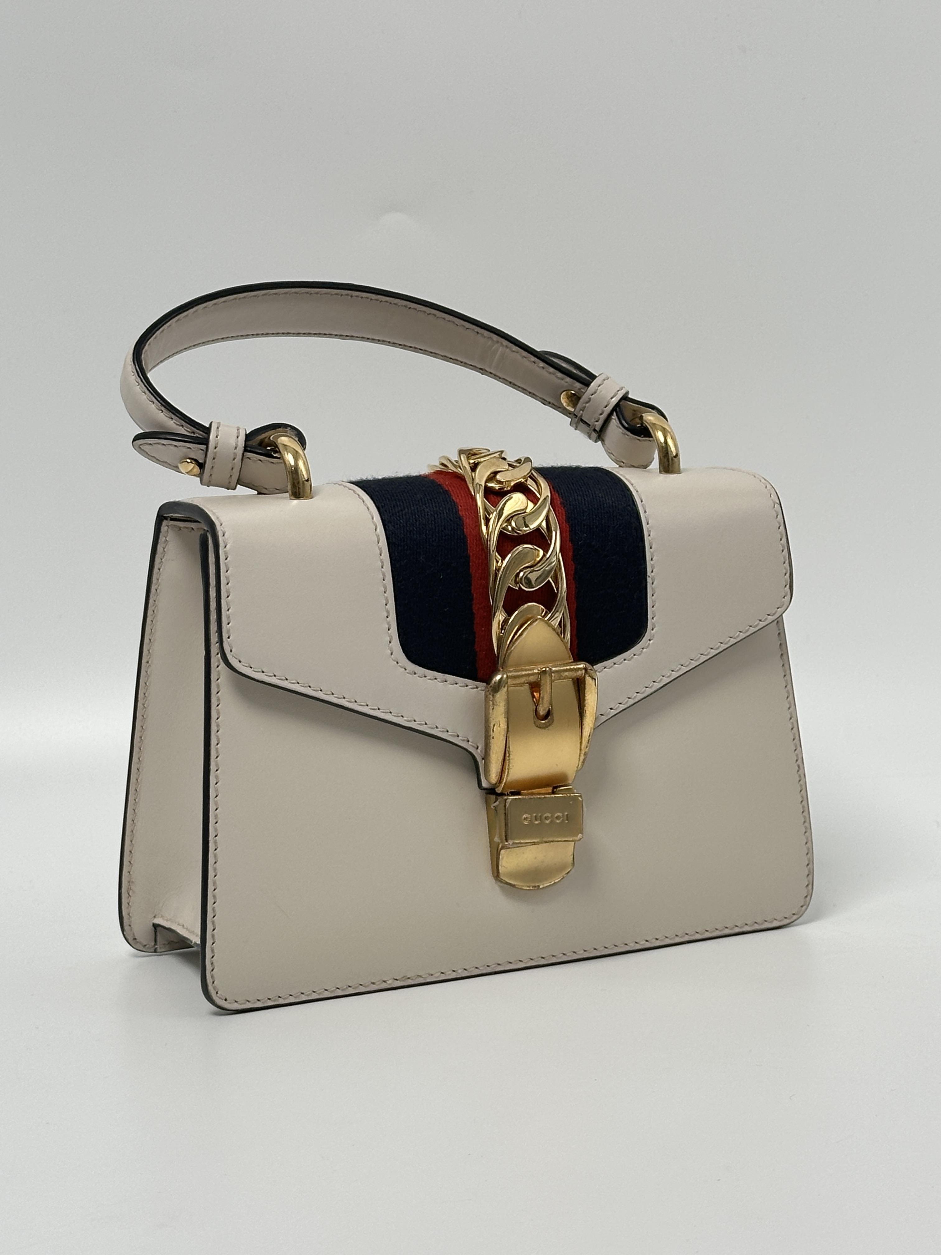 Pre-owned GUCCI Leather Crossbody Bags Smooth Mini Sylvie Top Handle Handbag Crossbody Bag Off White JD574GG
