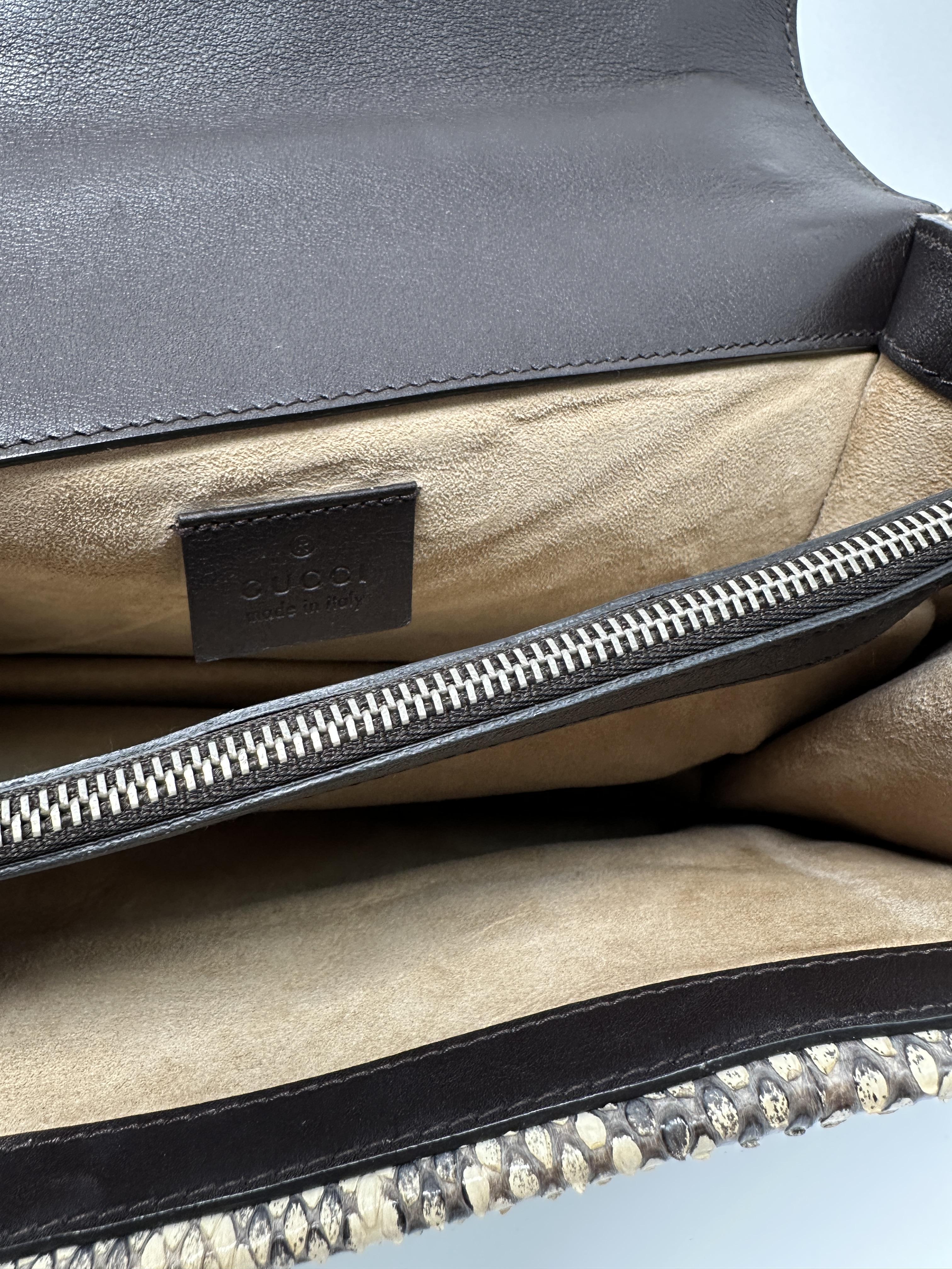 Pre-owned GUCCI GG LEATHER Shoulder Bags Gucci Dionysus GG Supreme Embroidered Shoulder Bag ZS018GG
