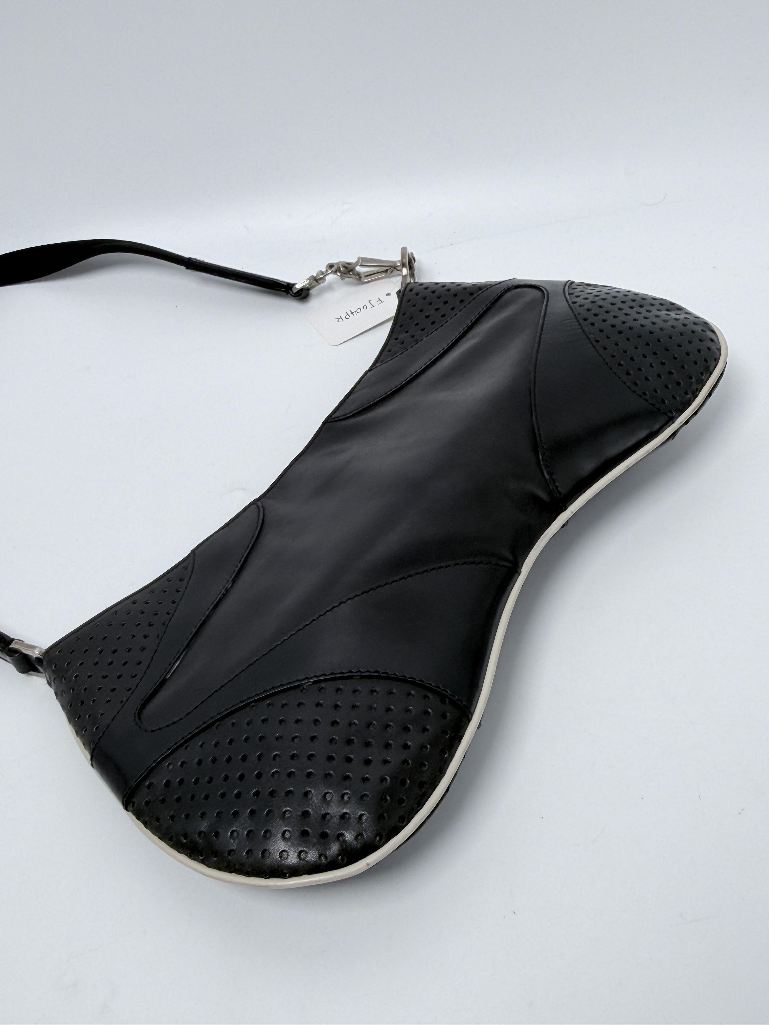 Vintage SS2000 Vitello Drive Perforated Leather Shoulder Bag Black BIN005PR