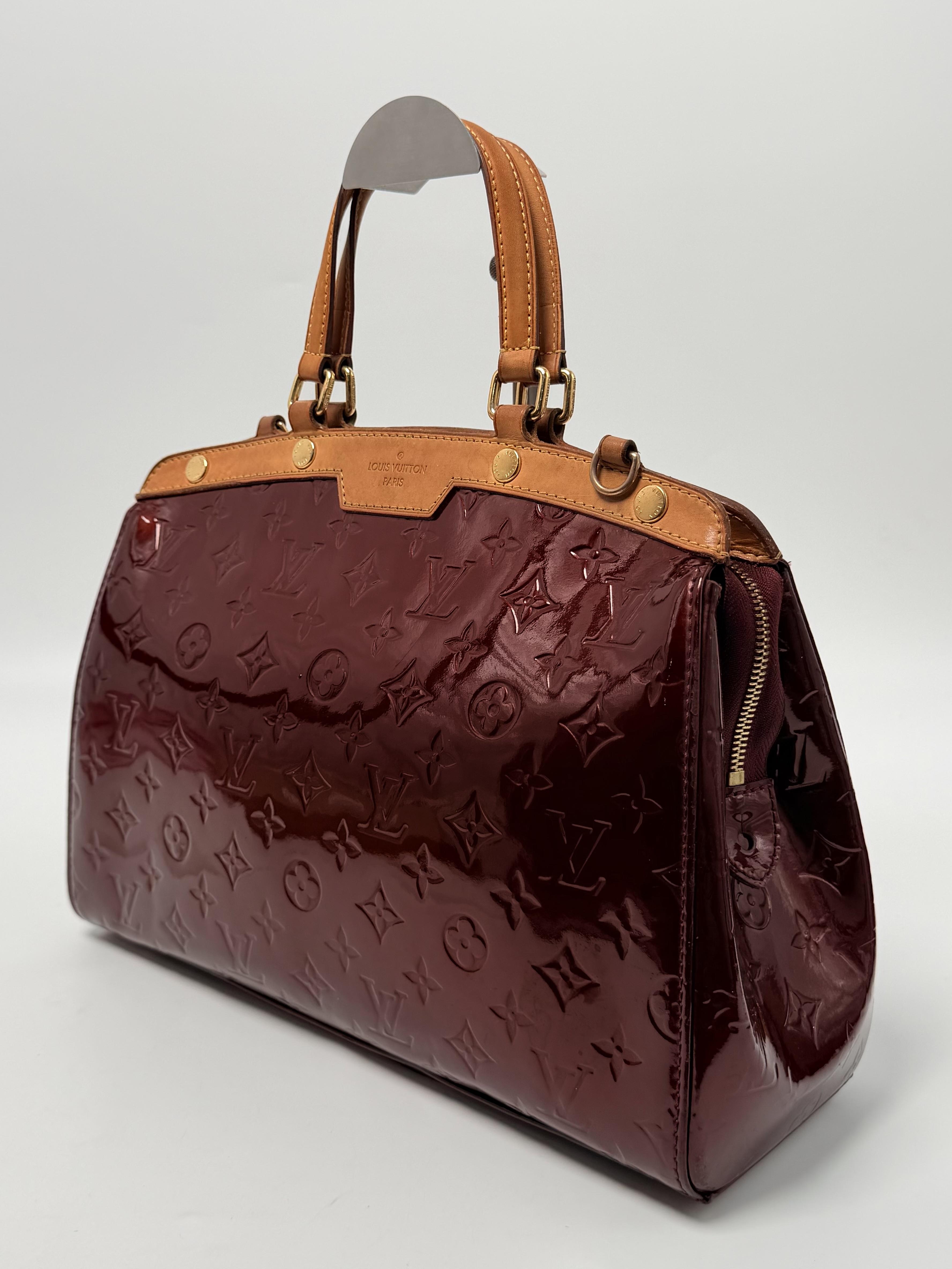Pre-owned Louis Vuitton Leather Shoulder Bags Brea MM Monogram Vernis Burgundy Shoulder Handbag Strap Crossbody bag JA655LV