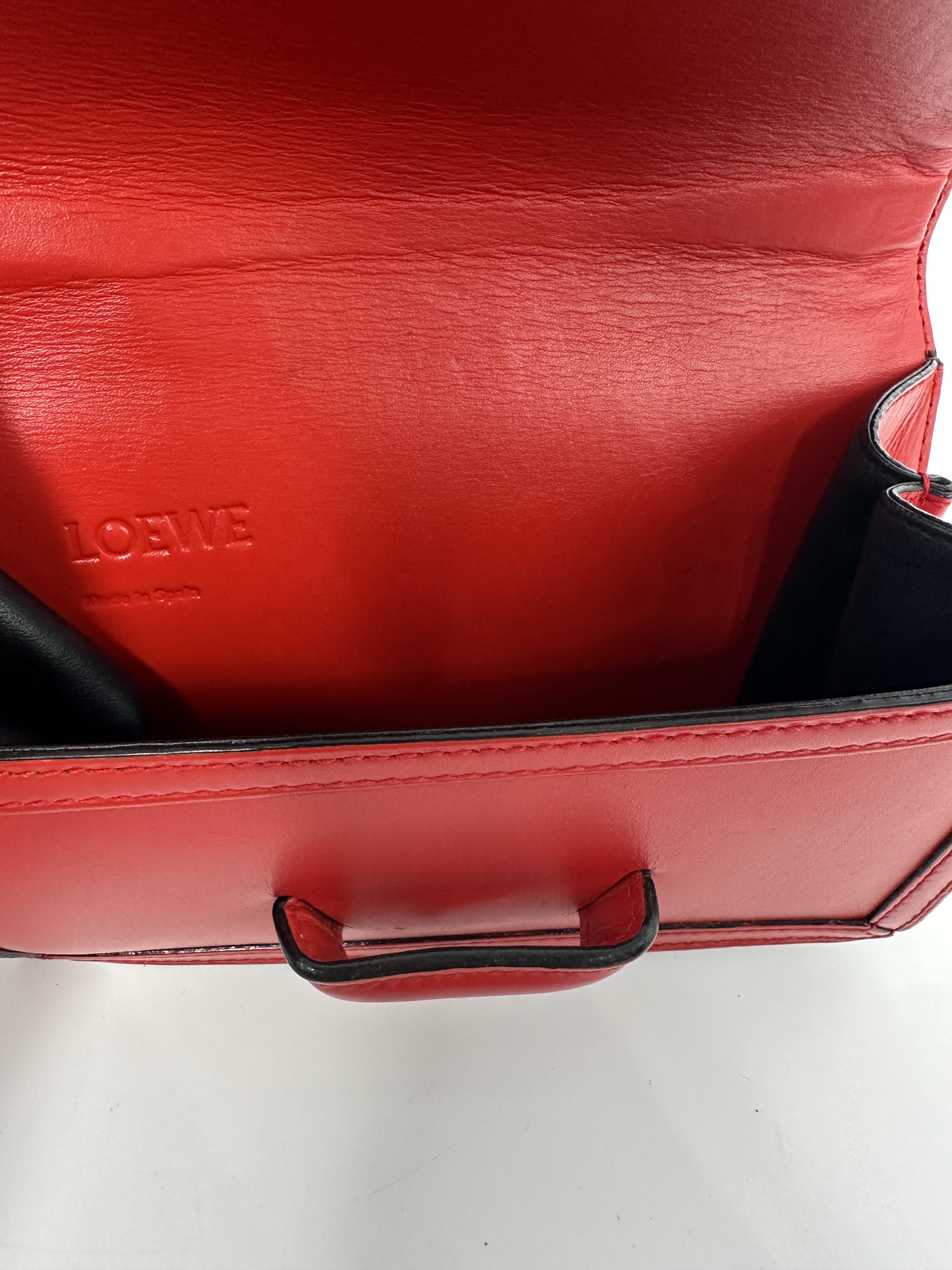 Pre-owned Loewe leather Shoulder Bags Barcelona Crossbody Shoulder Bag LO1FEI