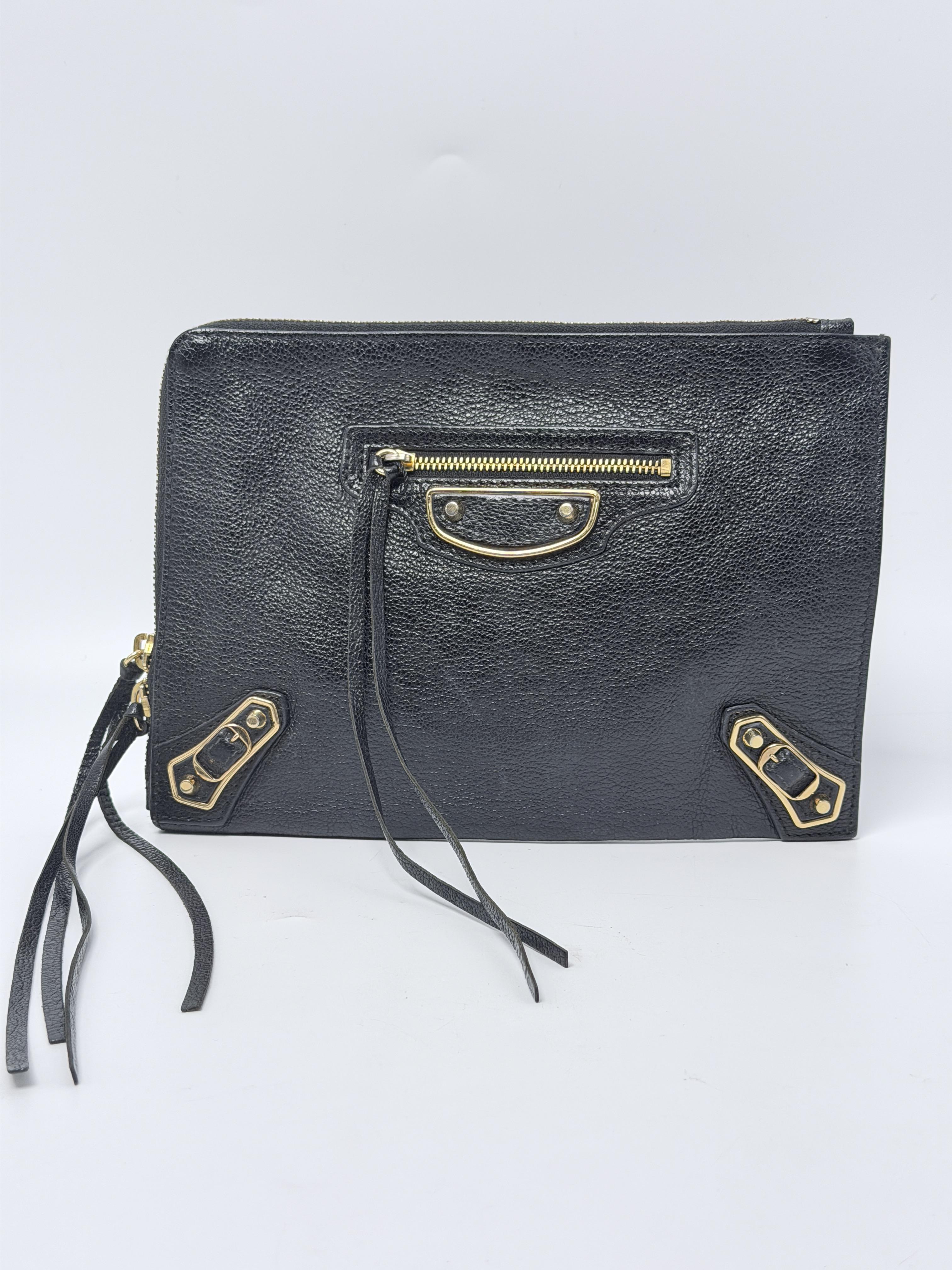 Classic Gold Neo Cagole Flat Pouch Clutch Black JD1674BB