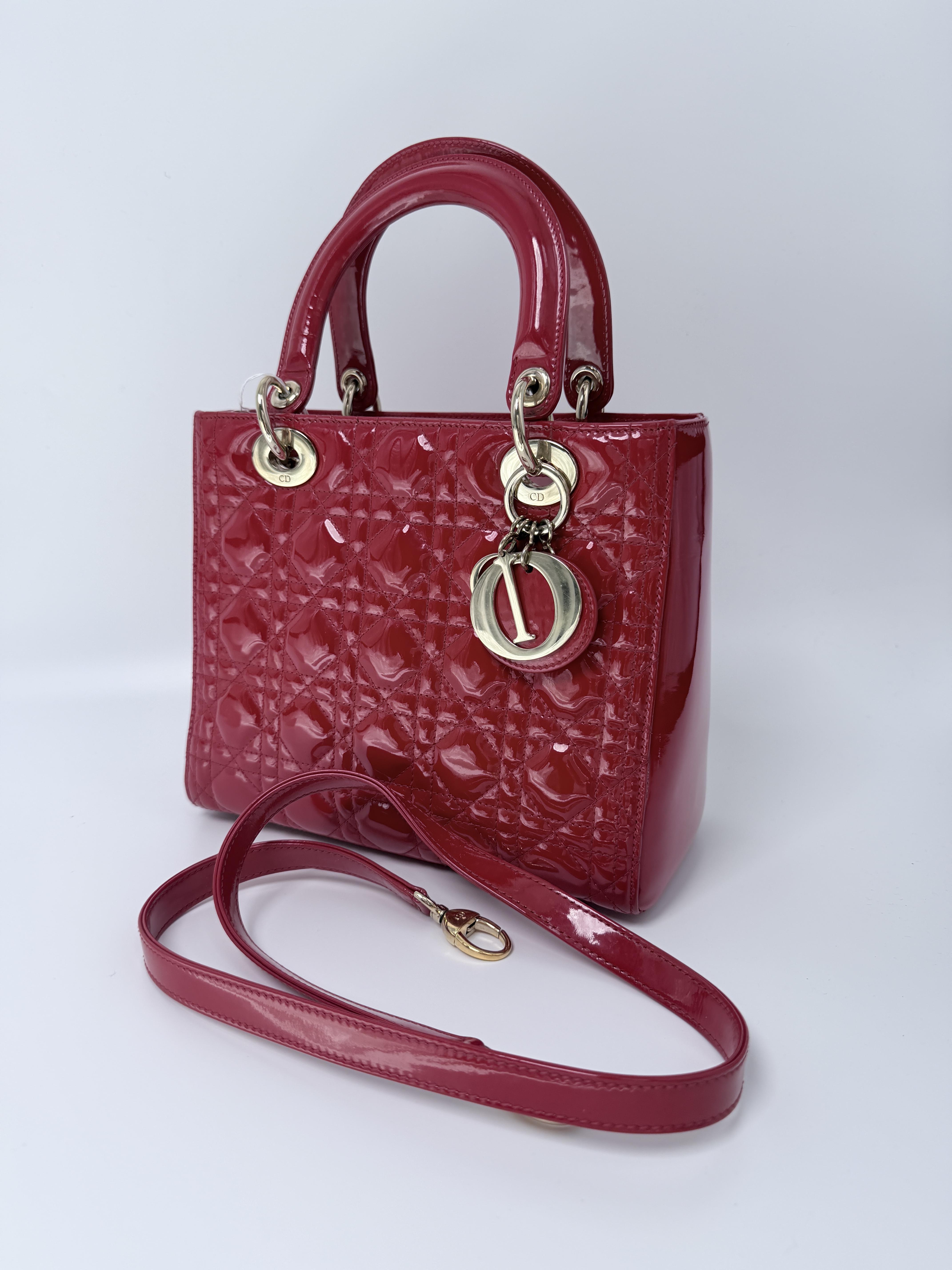 Pre-owned Dior leather Shoulder Bags Christian Lady Medium Cannage Patent Shoulder Bag JE434DR