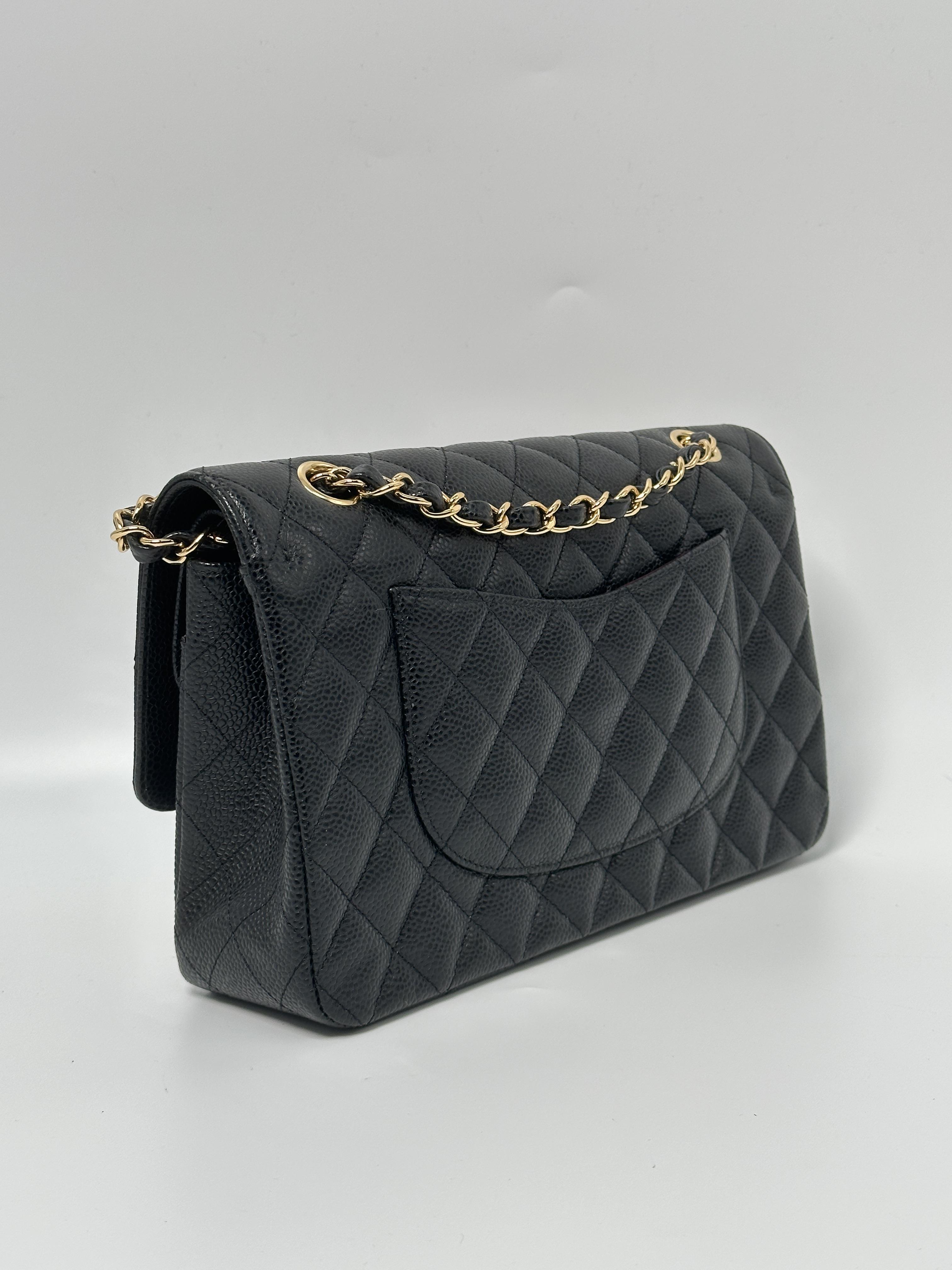 Pre-owned CHANEL leather Shoulder Bags Classic Medium Double Flap Bag Black Caviar P026CC
