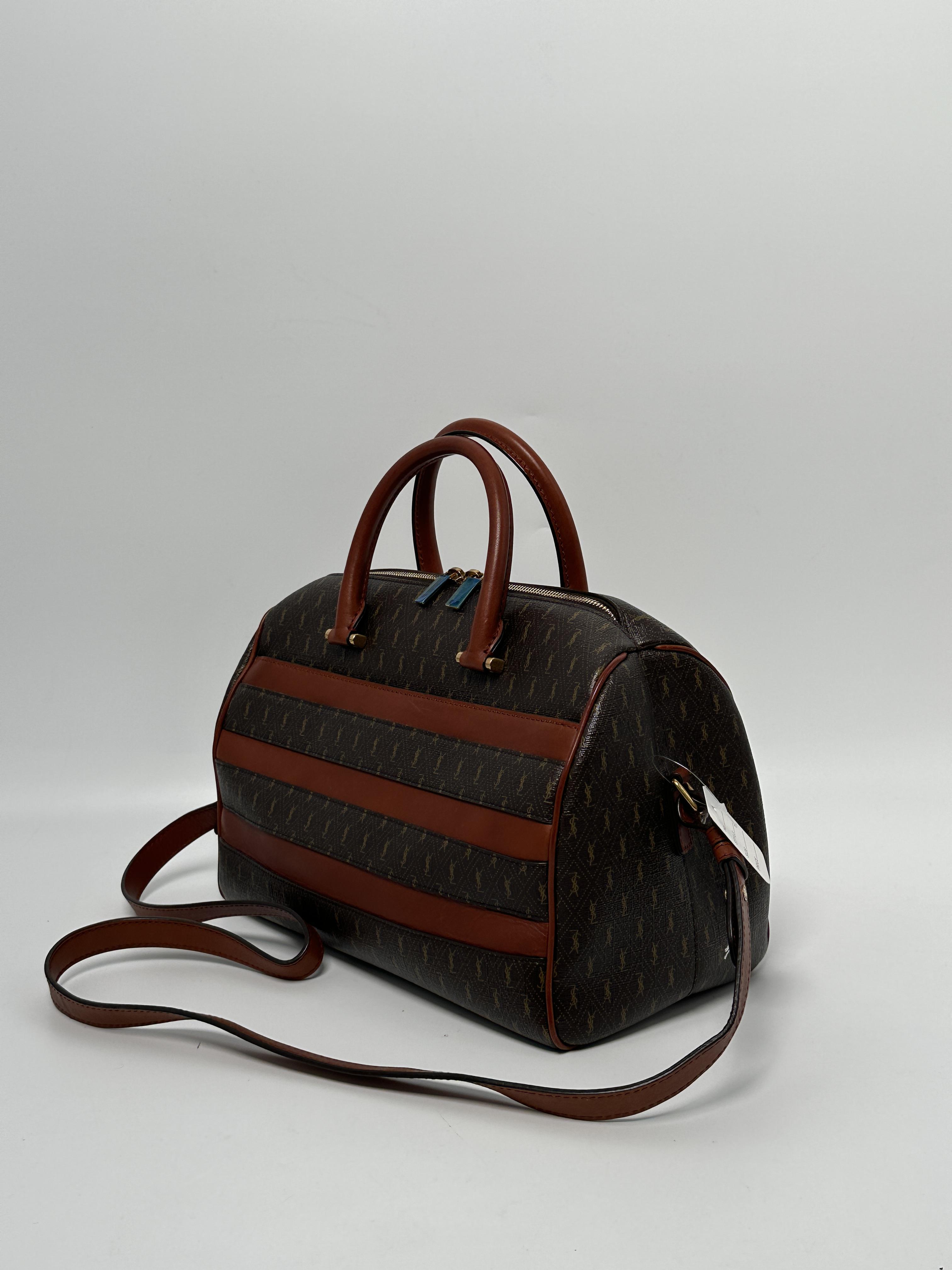 Pre-owned Yves Saint Laurent canvas Shoulder Bags Saint Laurent Le Monogramme Duffle Shoulder Bag JE490YL