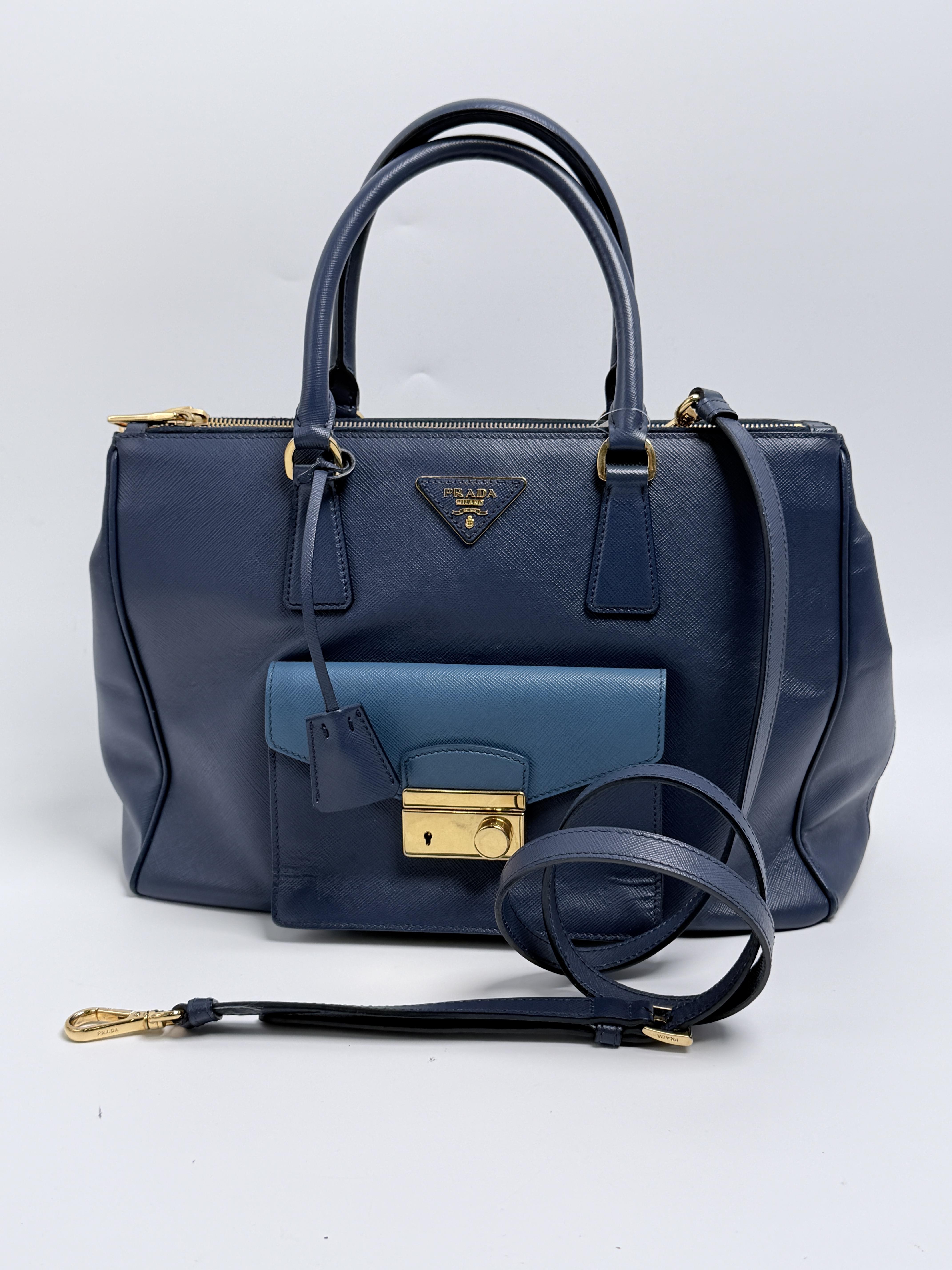 Pre-owned PRADA Leather Tote Bags Bluette Cobalto Bi Color Saffiano Lux Front Pocket Tote Bag Handle Handbag ZS035PR