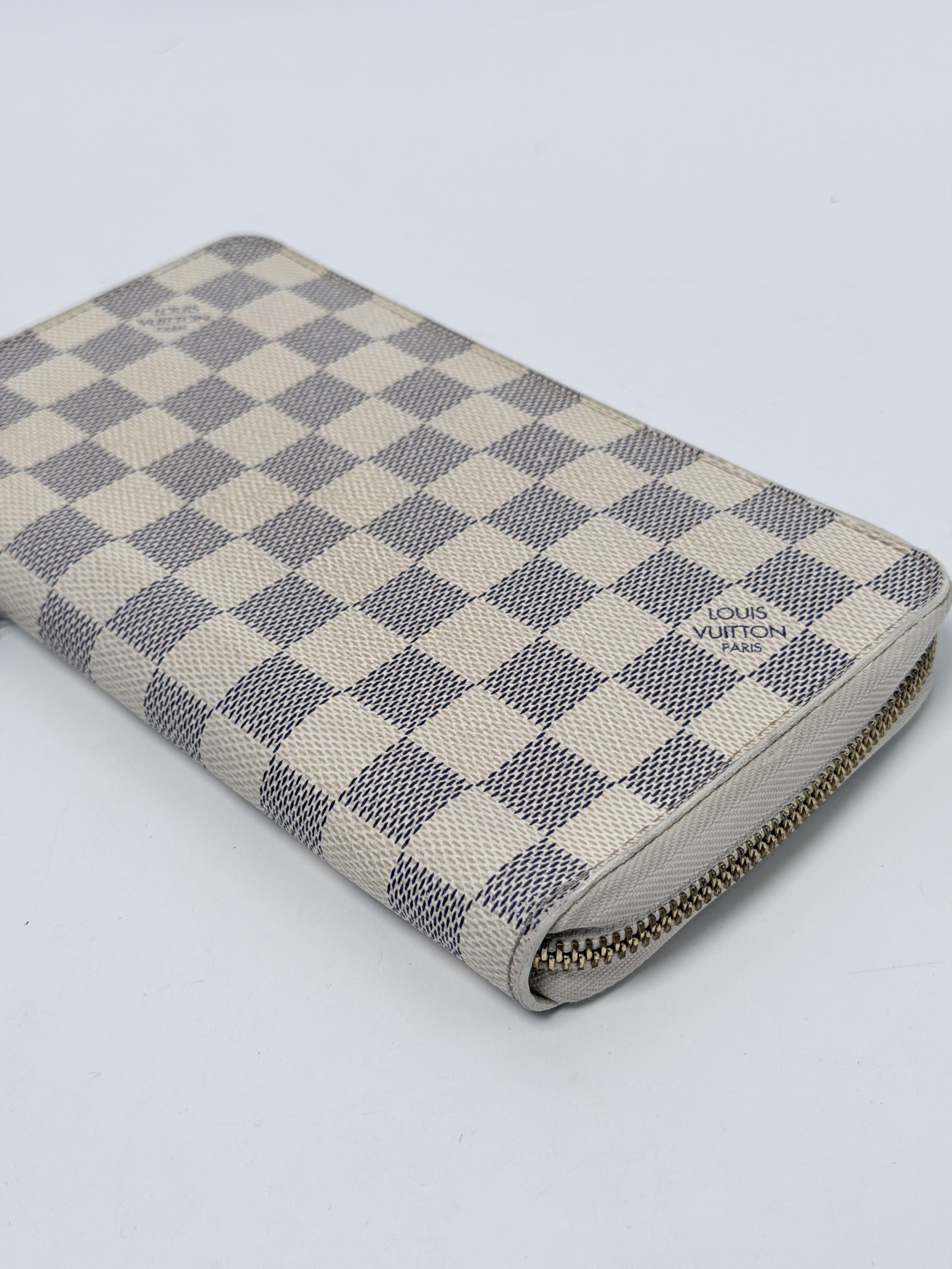 Damier Azur Zippy Wallet JA1343LV