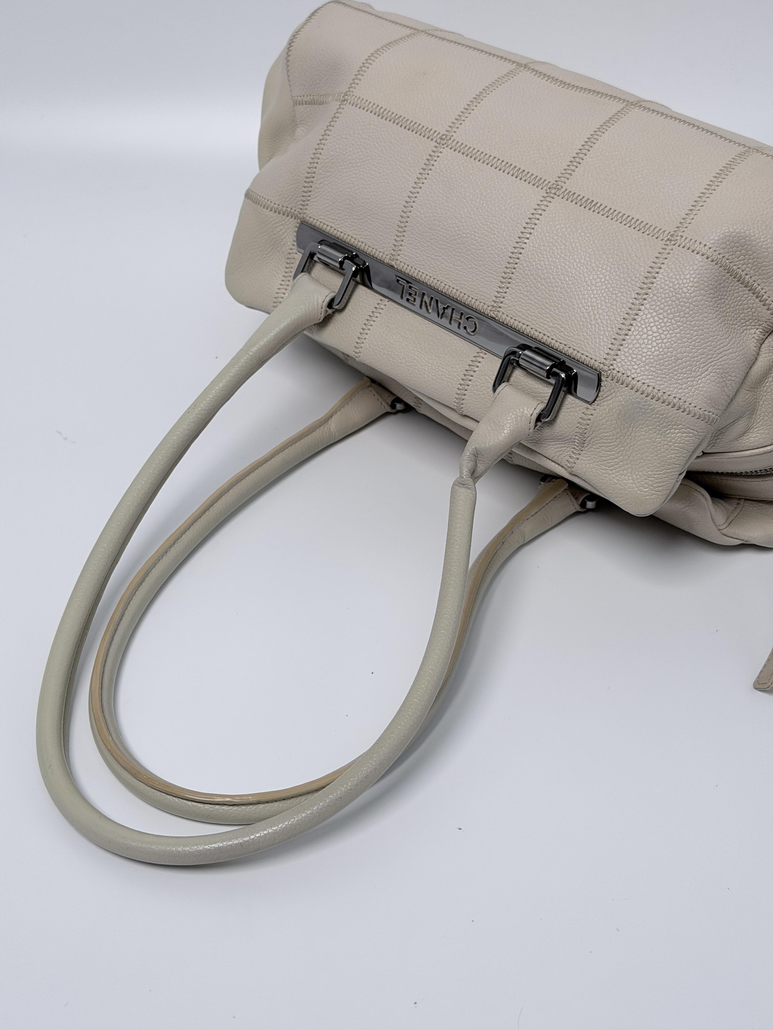 White Caviar Shoulder Tote Bag ZS009CC