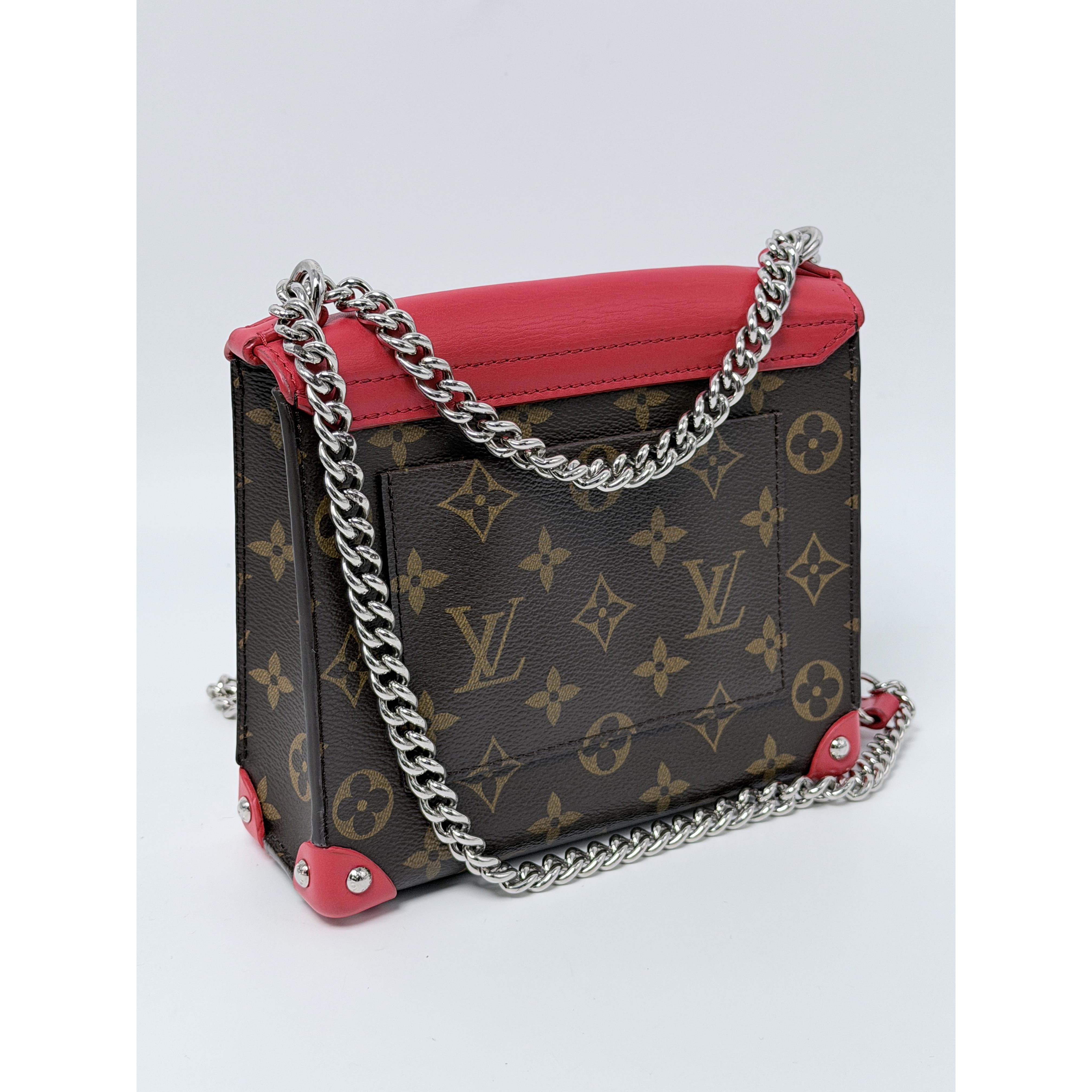 Pre-owned Louis Vuitton Canvas Crossbody Bags Limited Edition Monogram Tribal Mask Pochette PM Chain Crossbody Bag JD061LV