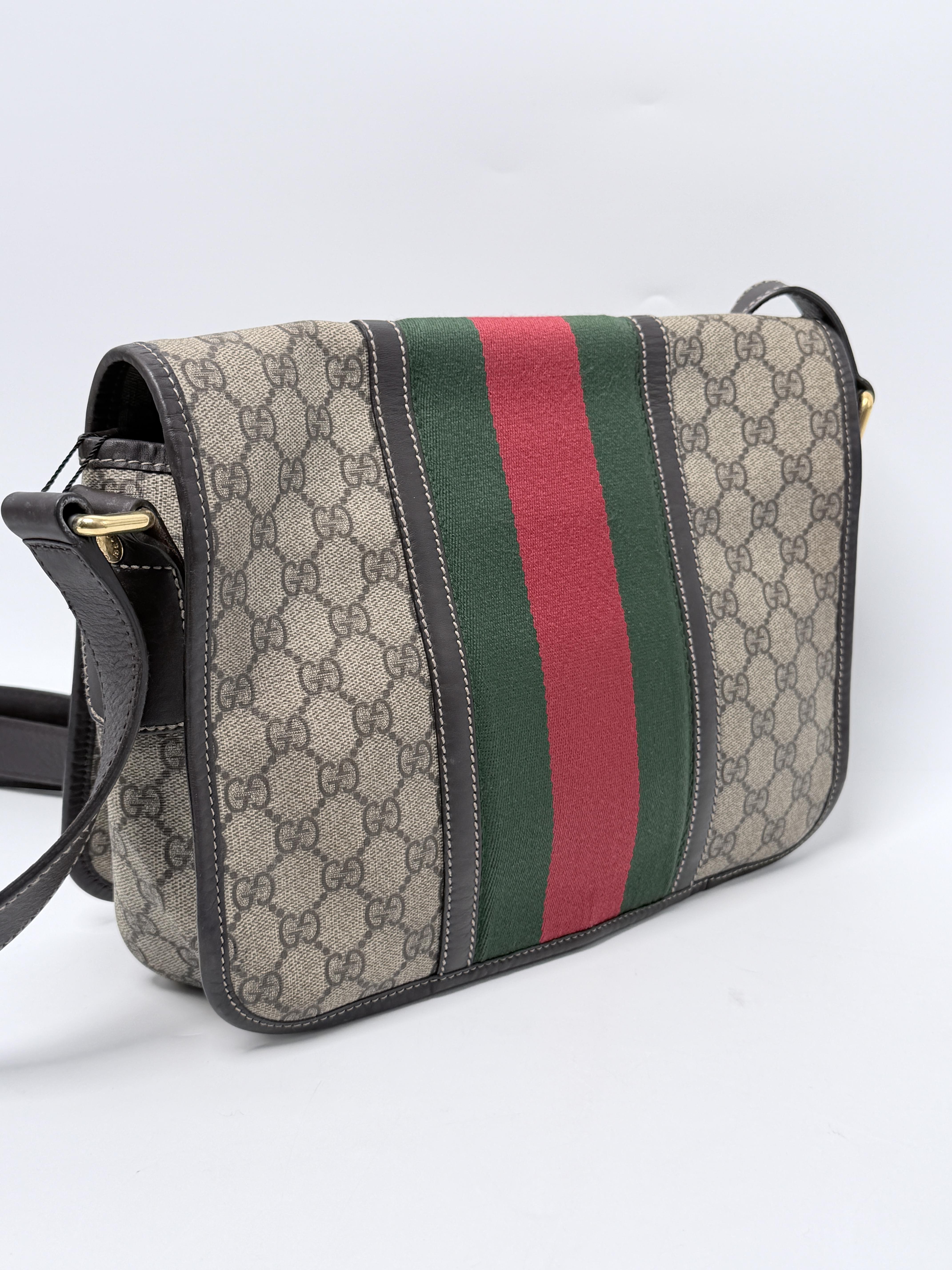 GG Supreme Web Flap Messenger Bag Brown Crossbody JA1438GG