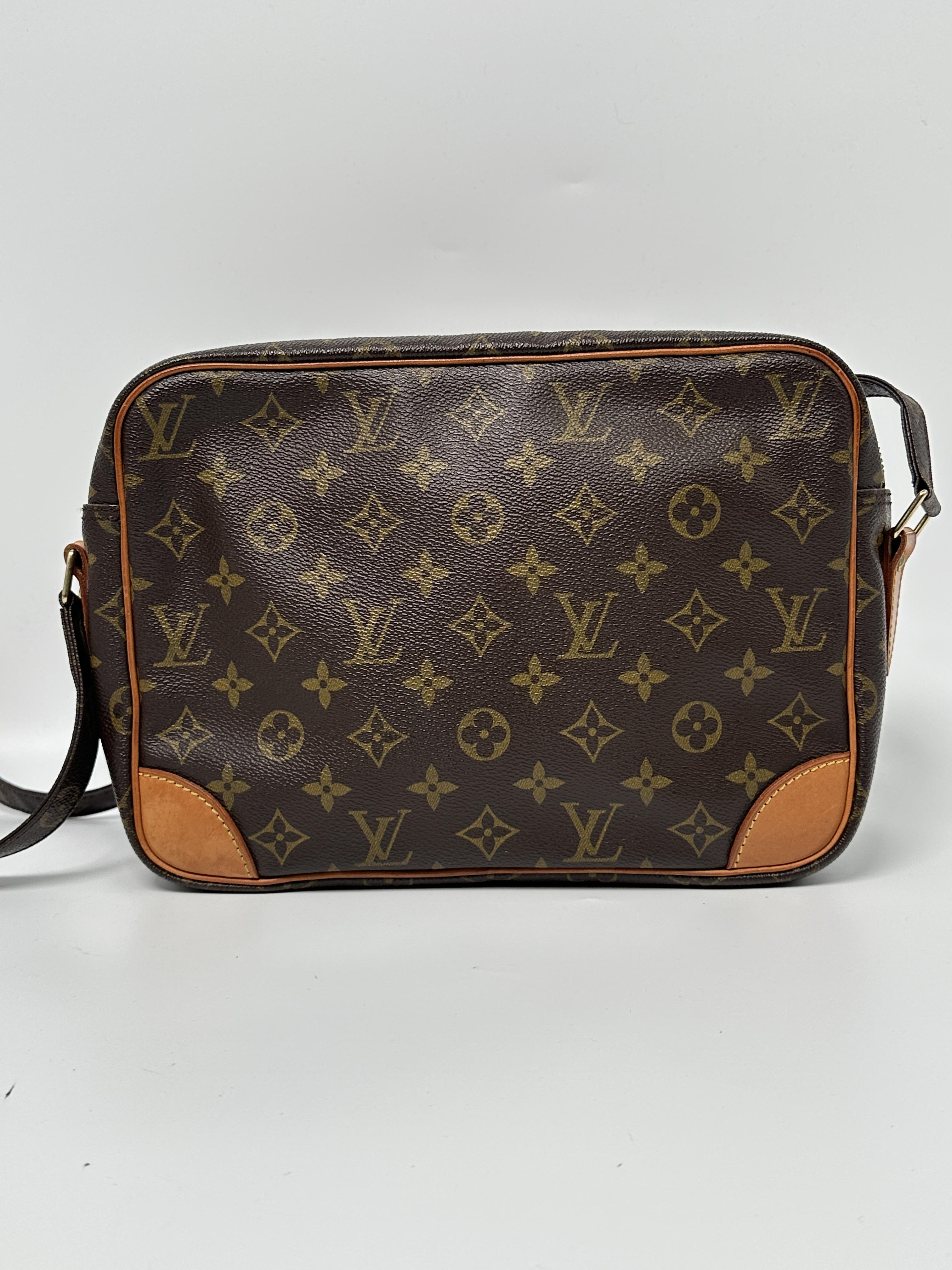 Pre-owned Louis Vuitton canvas and leather Shoulder Bags Monogram Nile Crossbody Shoulder Bag SH347LV