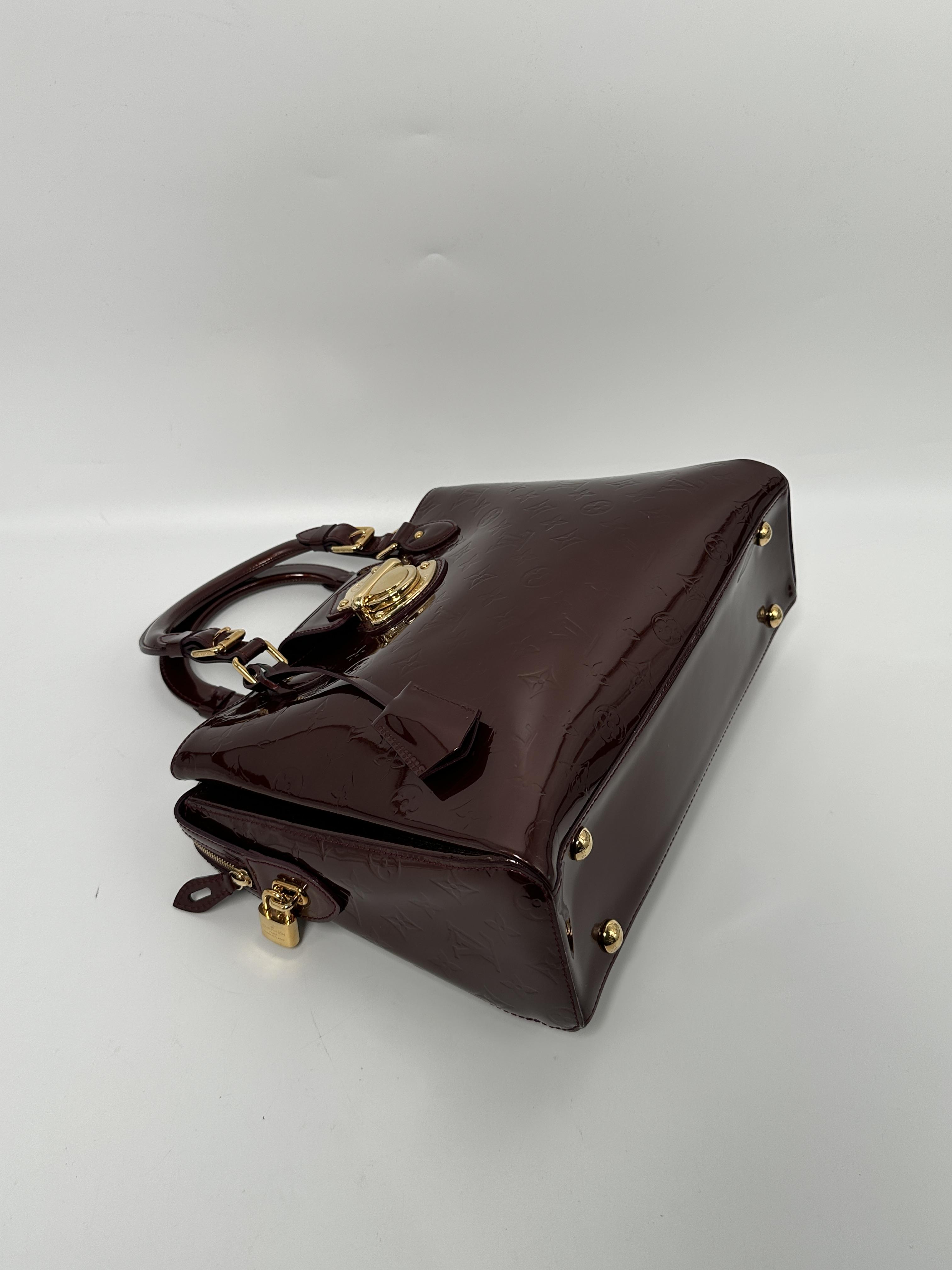Vernis Melrose Avenue Top Handle Handbag Amarante JE445LV