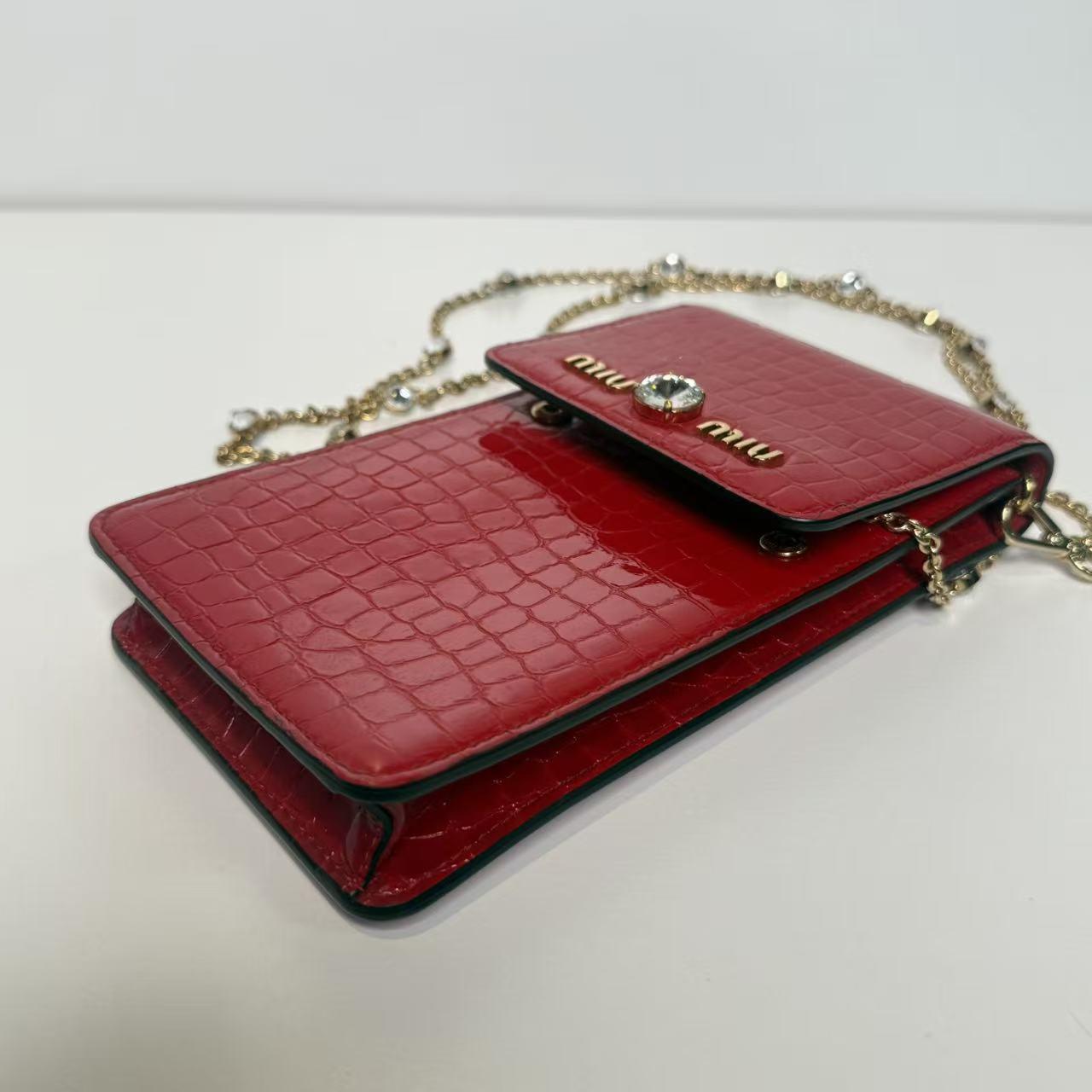 Pre-owned miumiu Leather Phone Bag authentic Miu Miu Croc Embossed MM11JX